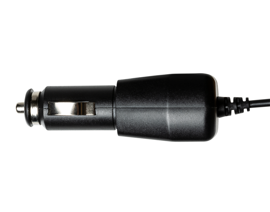 Ein schwarzer Auto-Ladeadapter mit Metallspitze und Kabel.