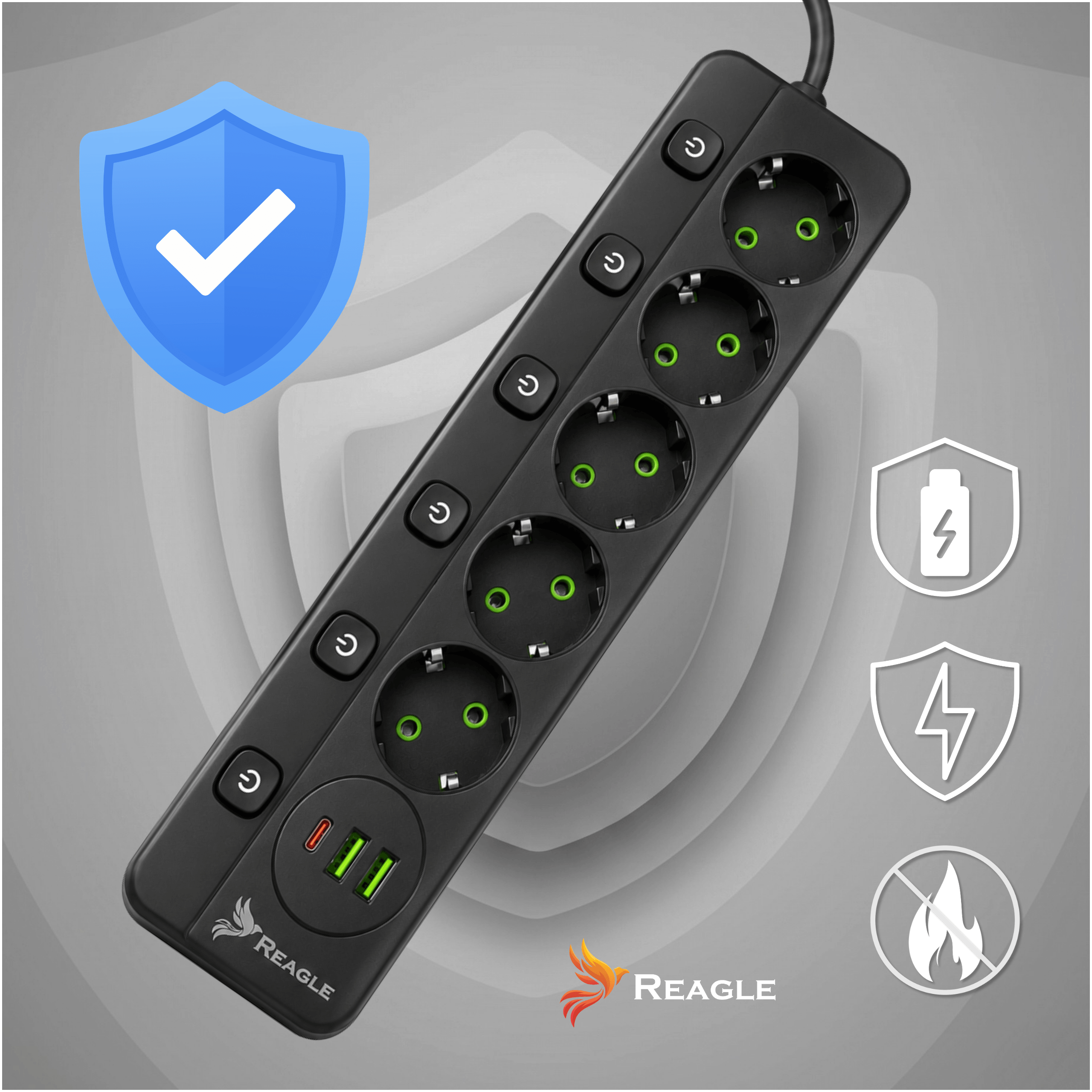 Regleta negra con múltiples enchufes, puertos USB e iconos de seguridad.