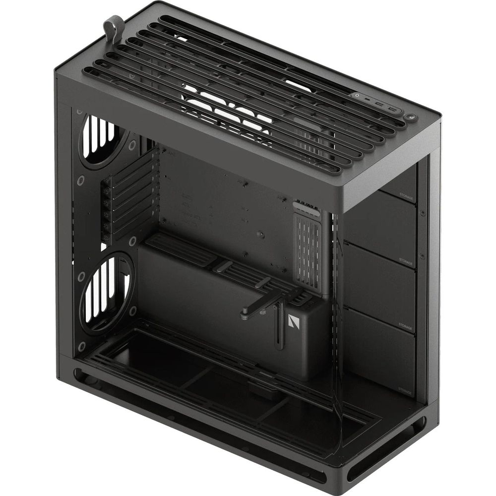 Ein schwarzes Computergehäuse mit Lüftungsschlitzen und Speicherfächern.