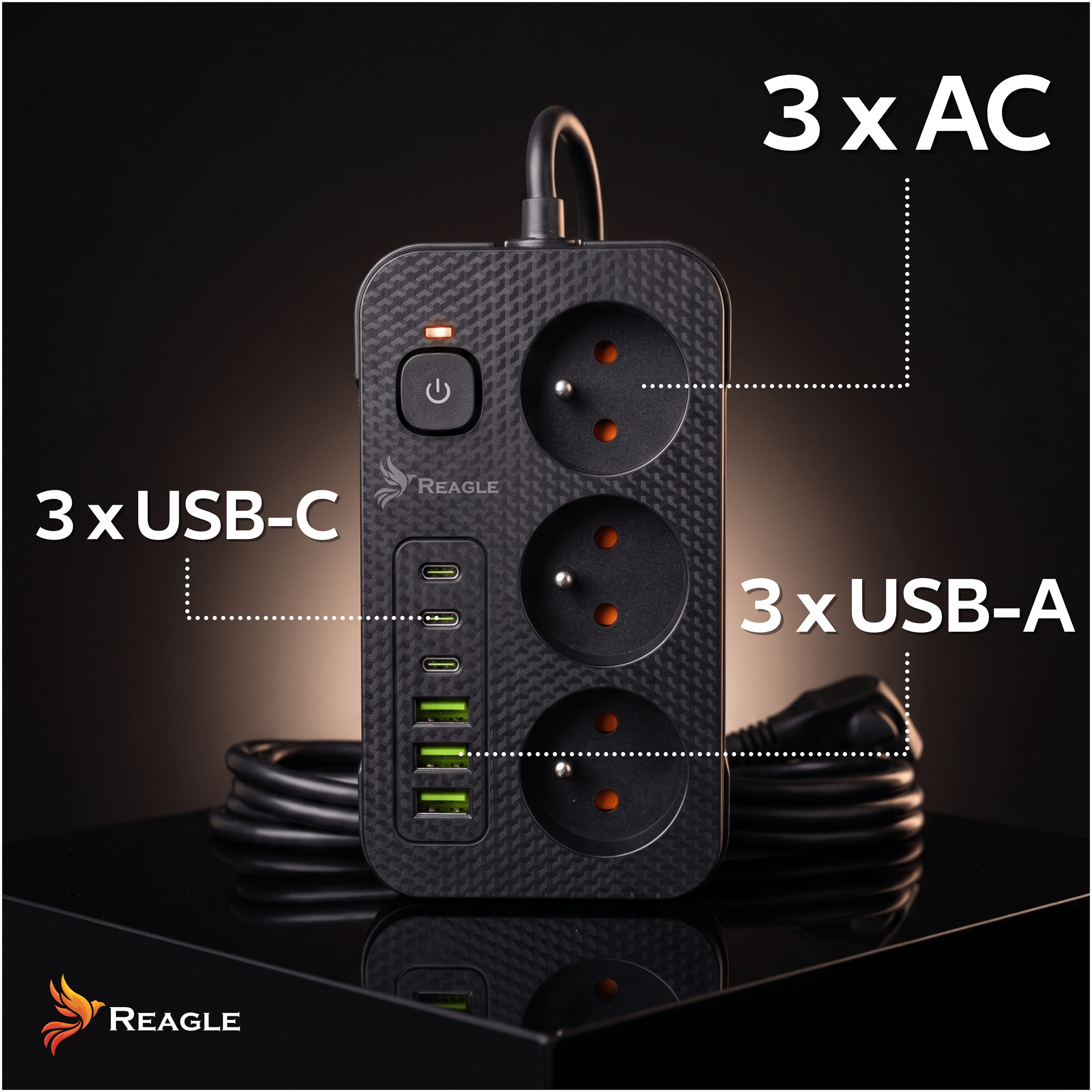 Schwarzer Mehrfachsteckdosenadapter mit 3 AC-, 3 USB-C- und 3 USB-A-Anschlüssen.