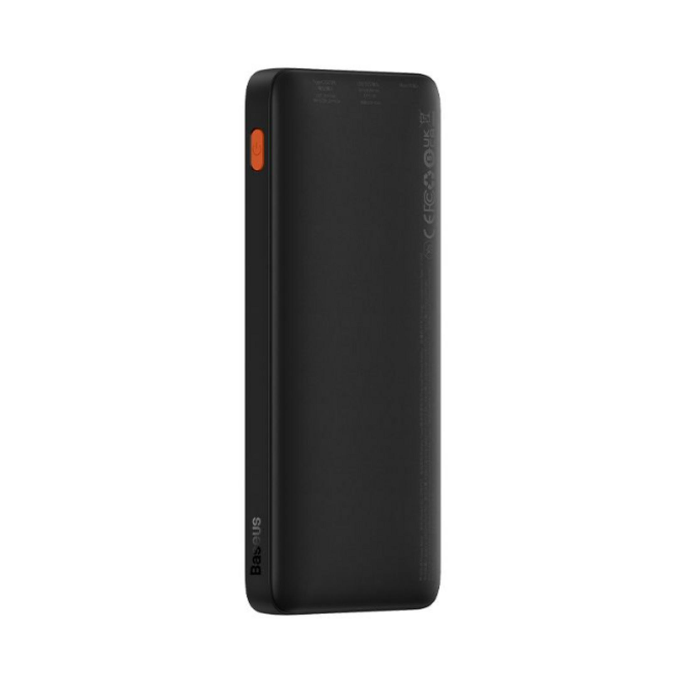 Power bank nero con pulsante di accensione arancione e testo visibile.