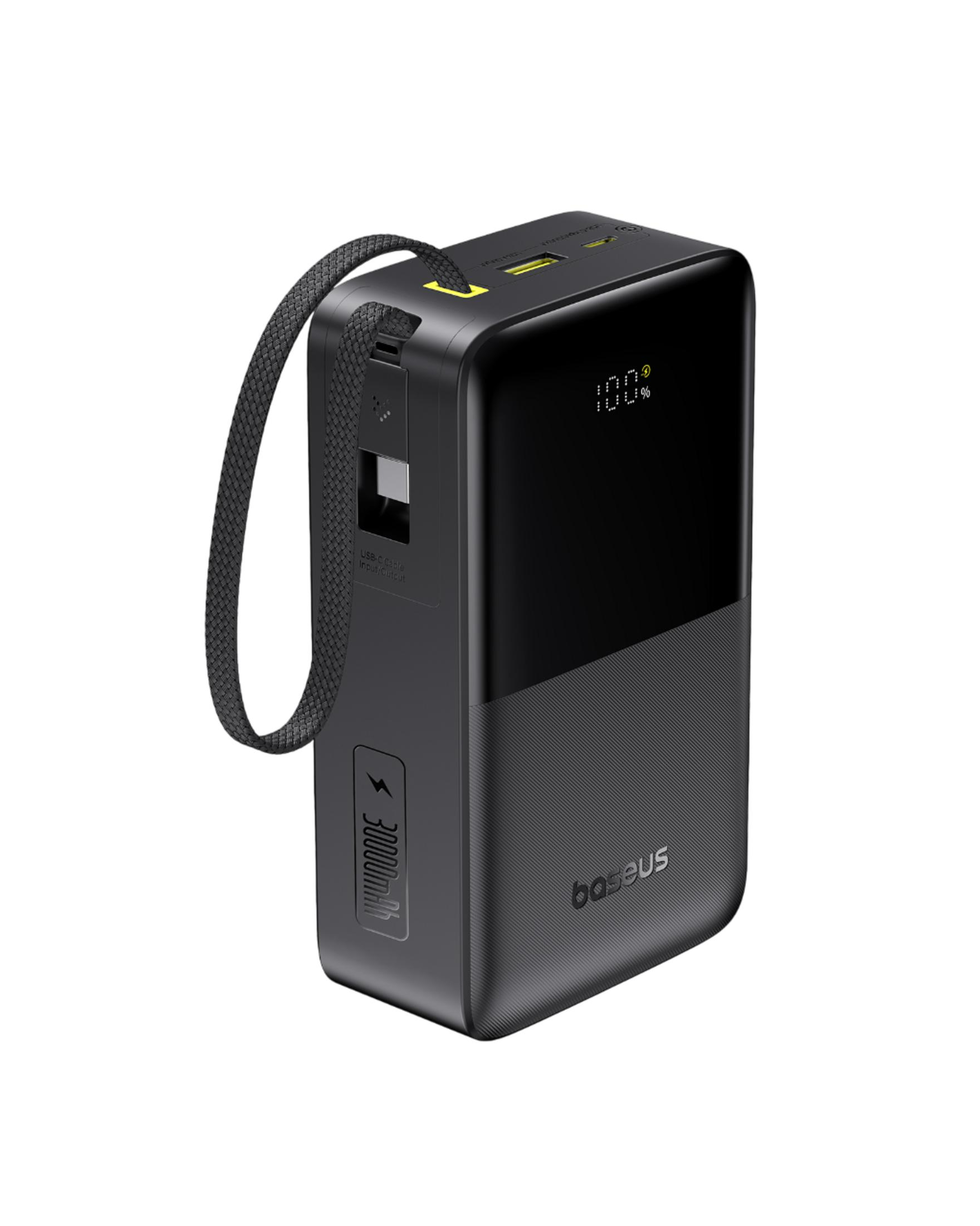 Power bank Baseus nera da 30000mAh con display digitale.