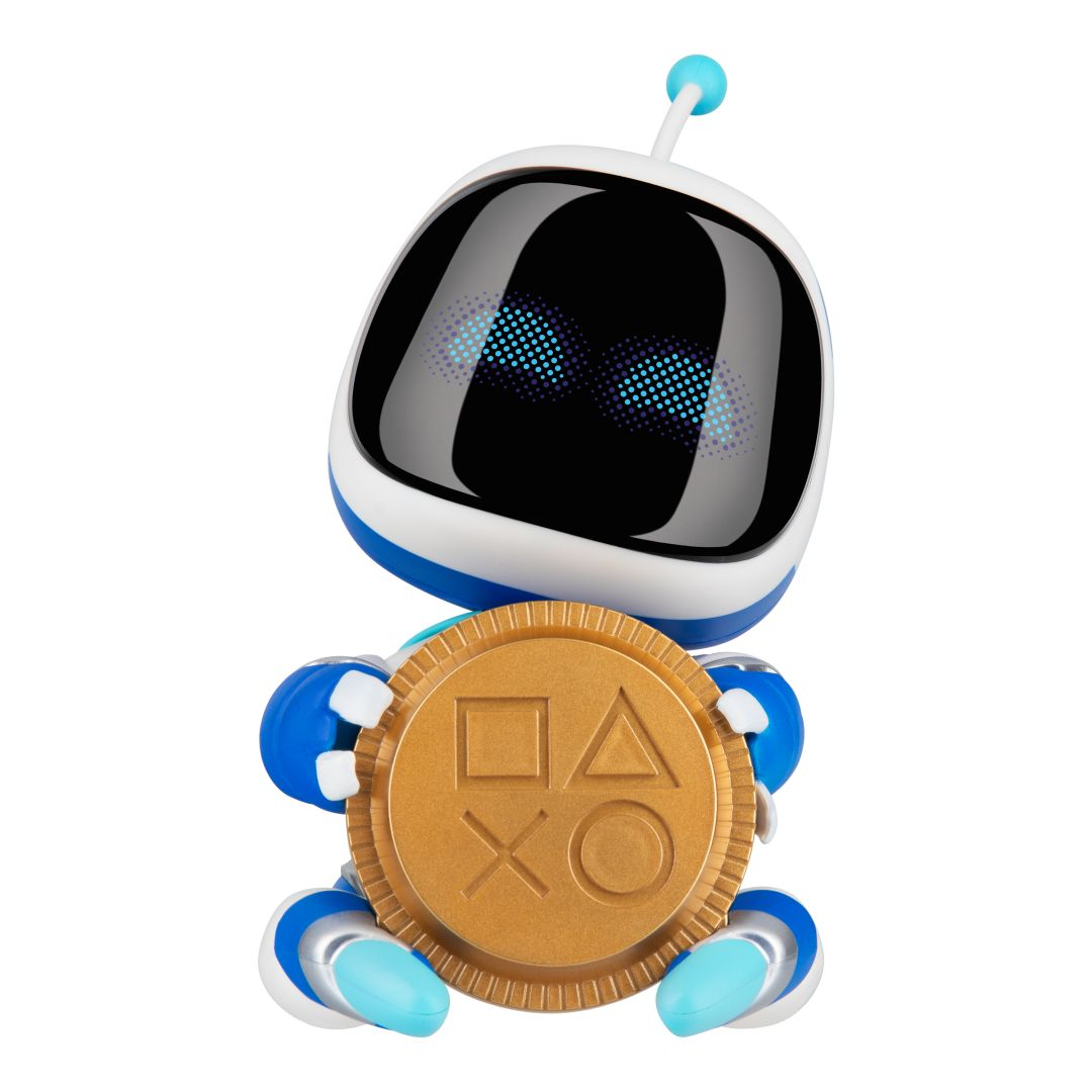 Mały niebiesko-biały robot trzyma złotą monetę z symbolami PlayStation.