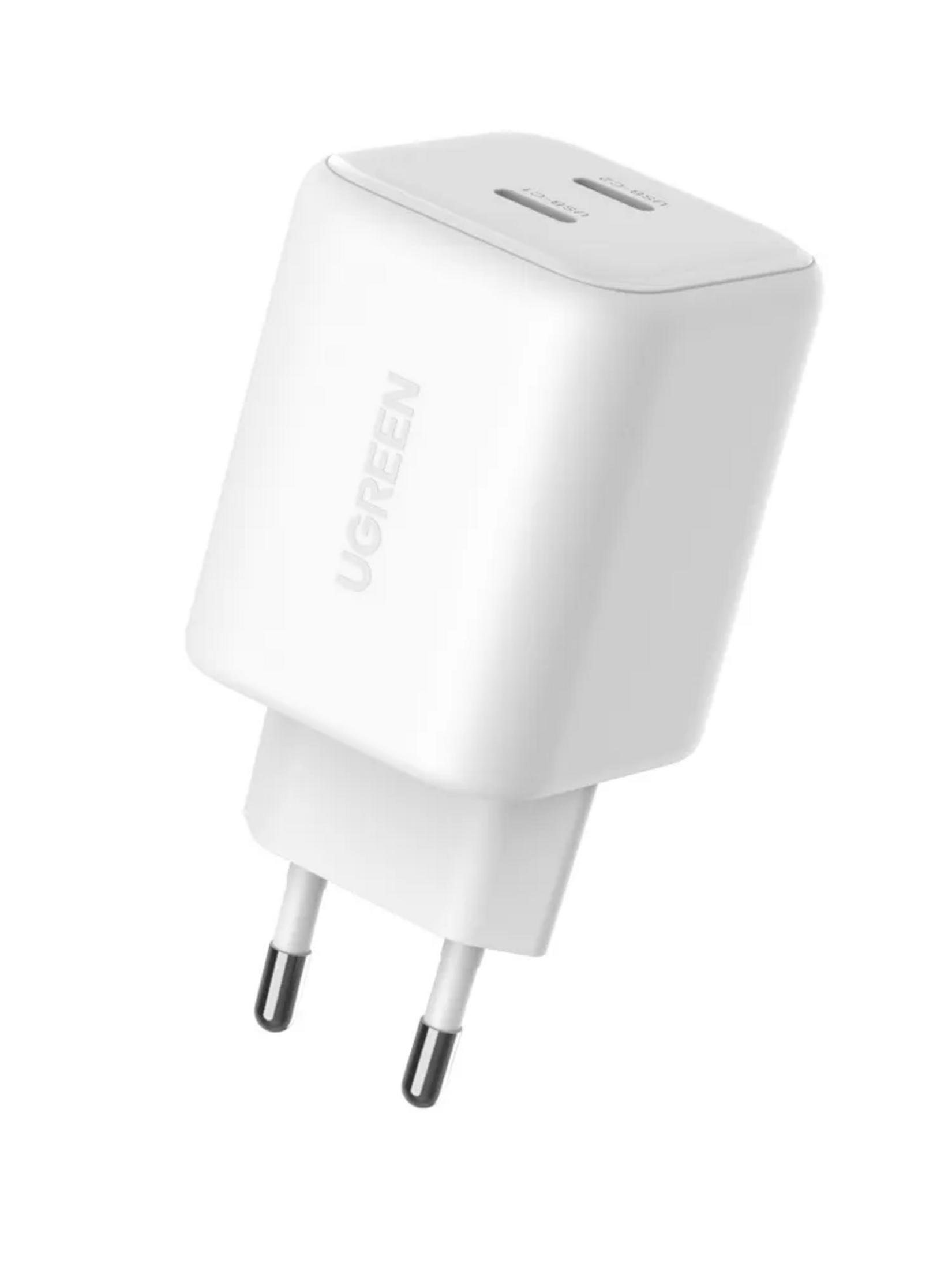 Biały adapter zasilający UGREEN USB-C z dwoma portami.