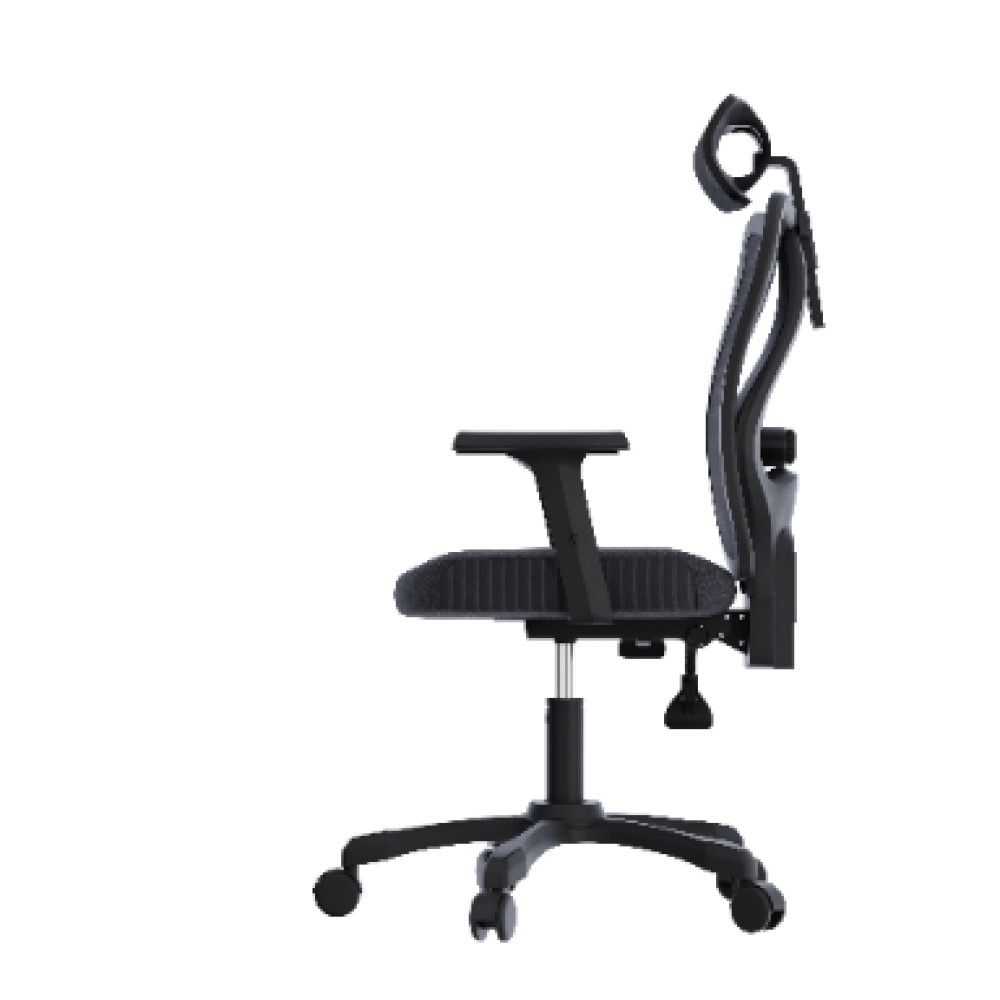 Silla de oficina ergonómica negra con respaldo de malla y reposacabezas ajustable, fondo blanco.