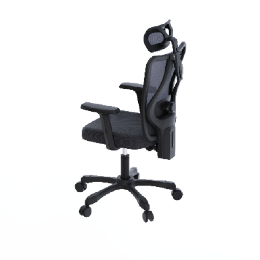 Silla de oficina negra con respaldo de malla, reposacabezas ajustable y ruedas.