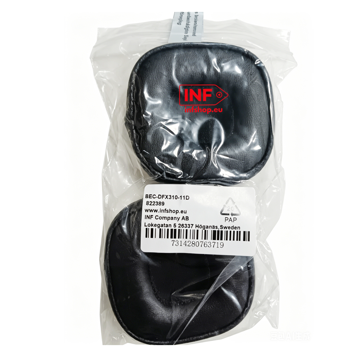 Due paraorecchie in pelle nera in confezione trasparente con logo INF.