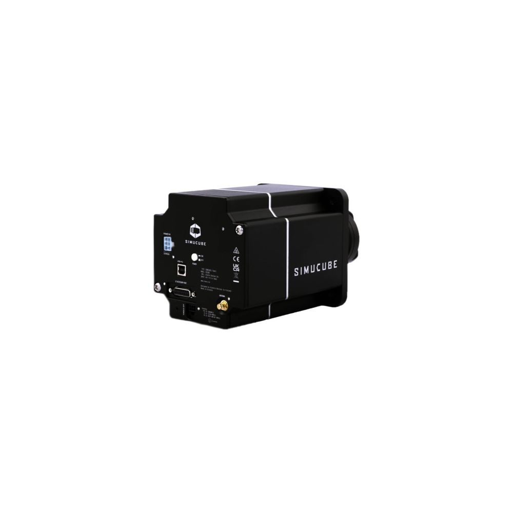 Dispositivo Simucube nero con porte ed etichette su sfondo bianco.