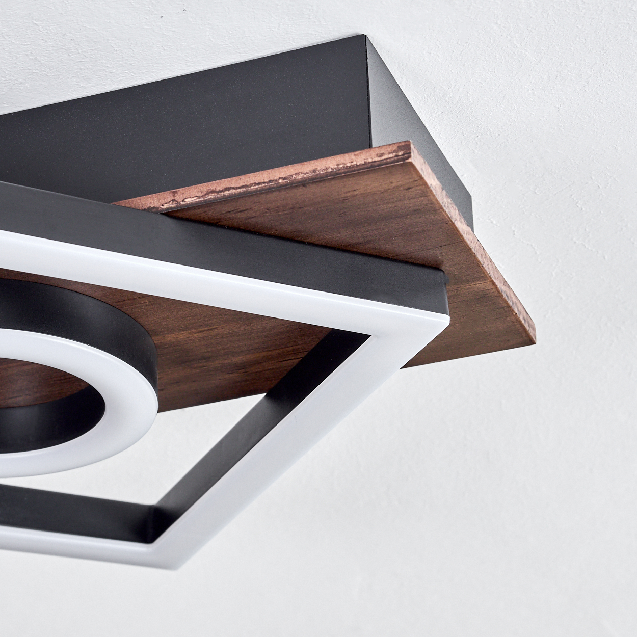 Moderne Lampe mit Holz, Metall und weißem LED-Licht