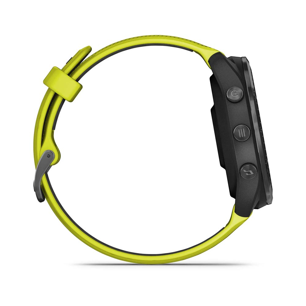 Une montre connectée noire avec bracelet jaune, vue de côté.