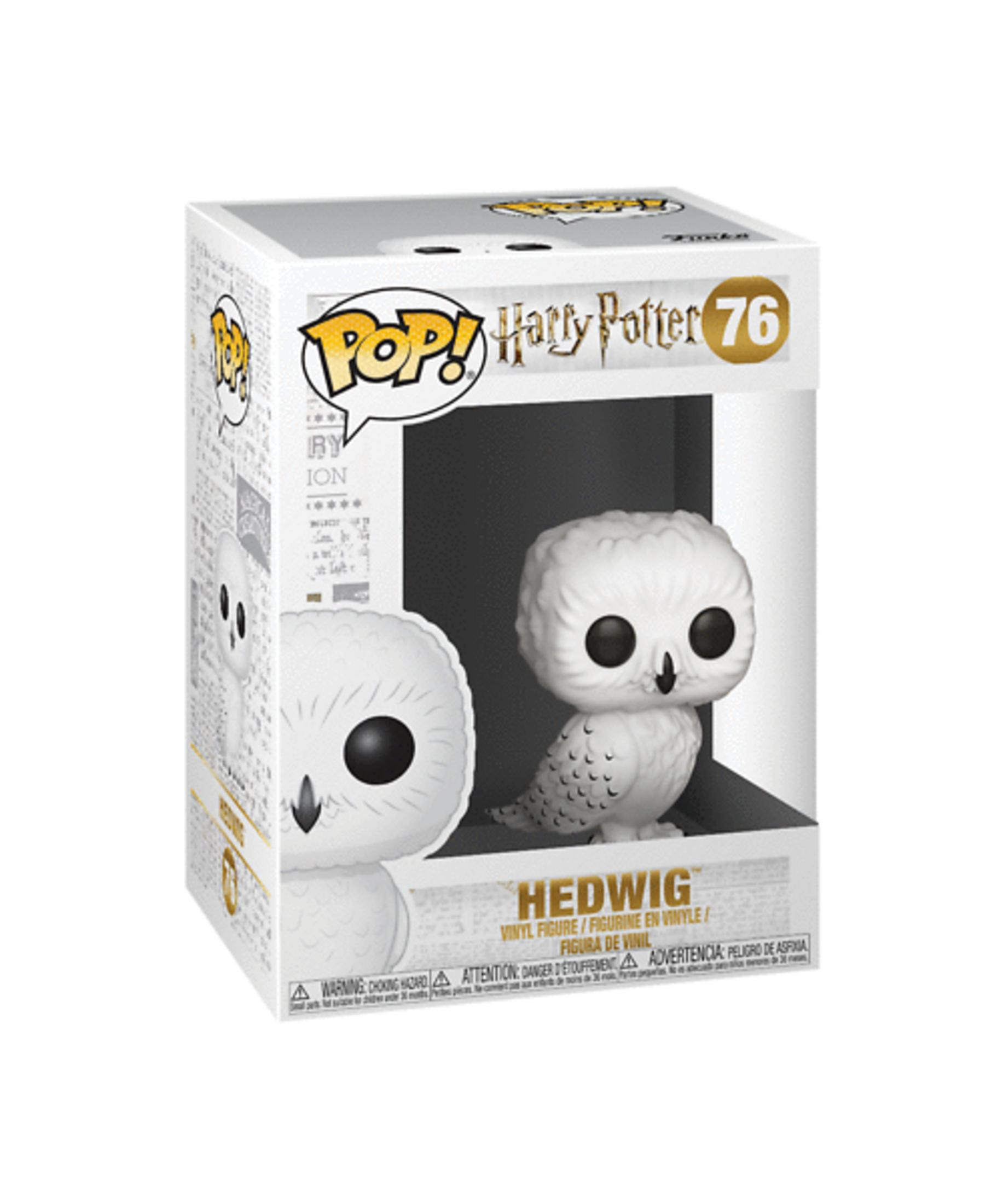 Una figuretta in vinile Funko Pop di Edvige da Harry Potter su scatola bianca.