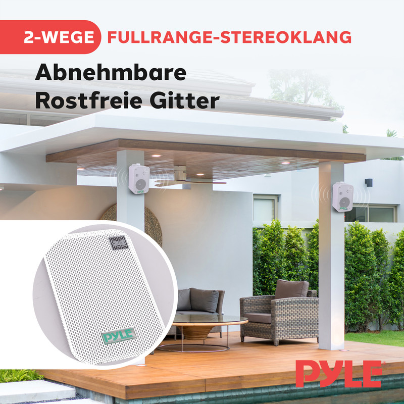 Weiße Outdoor-Lautsprecher an weißen Säulen montiert, mit Nahaufnahme eines Lautsprechers.