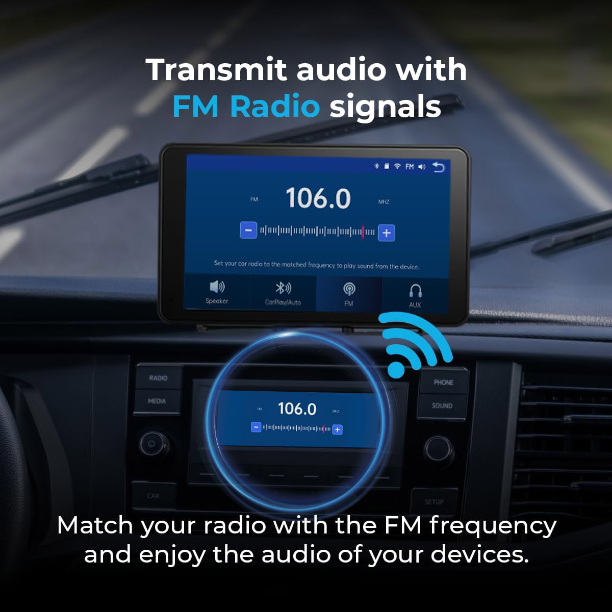 Schermo autoradio mostra FM 106.0 MHz. Un altro display radio è visibile sotto.