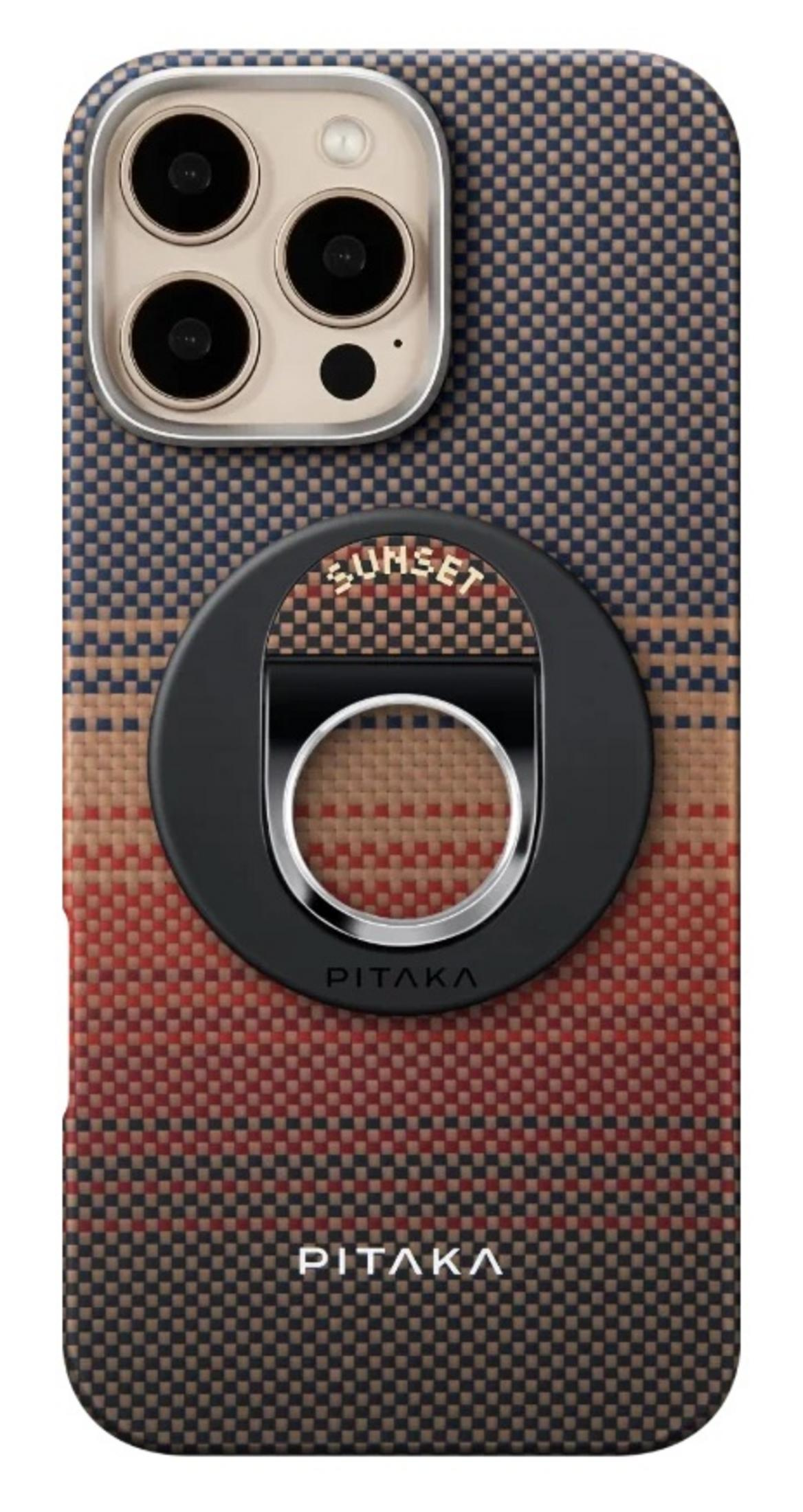 Una funda de iPhone con módulo de cámara y soporte de anillo en patrón a cuadros.