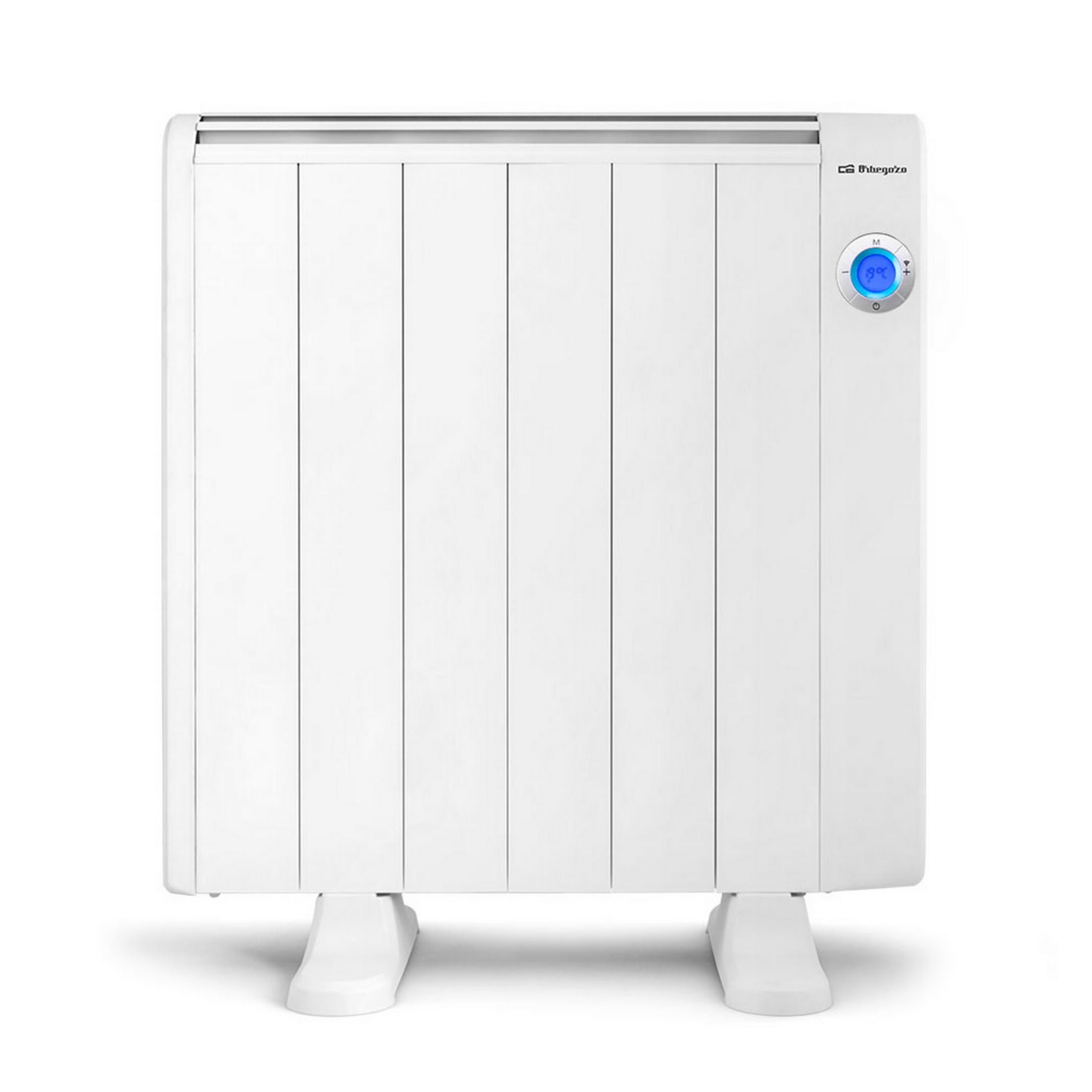 Un radiatore elettrico bianco con display digitale su piedini.