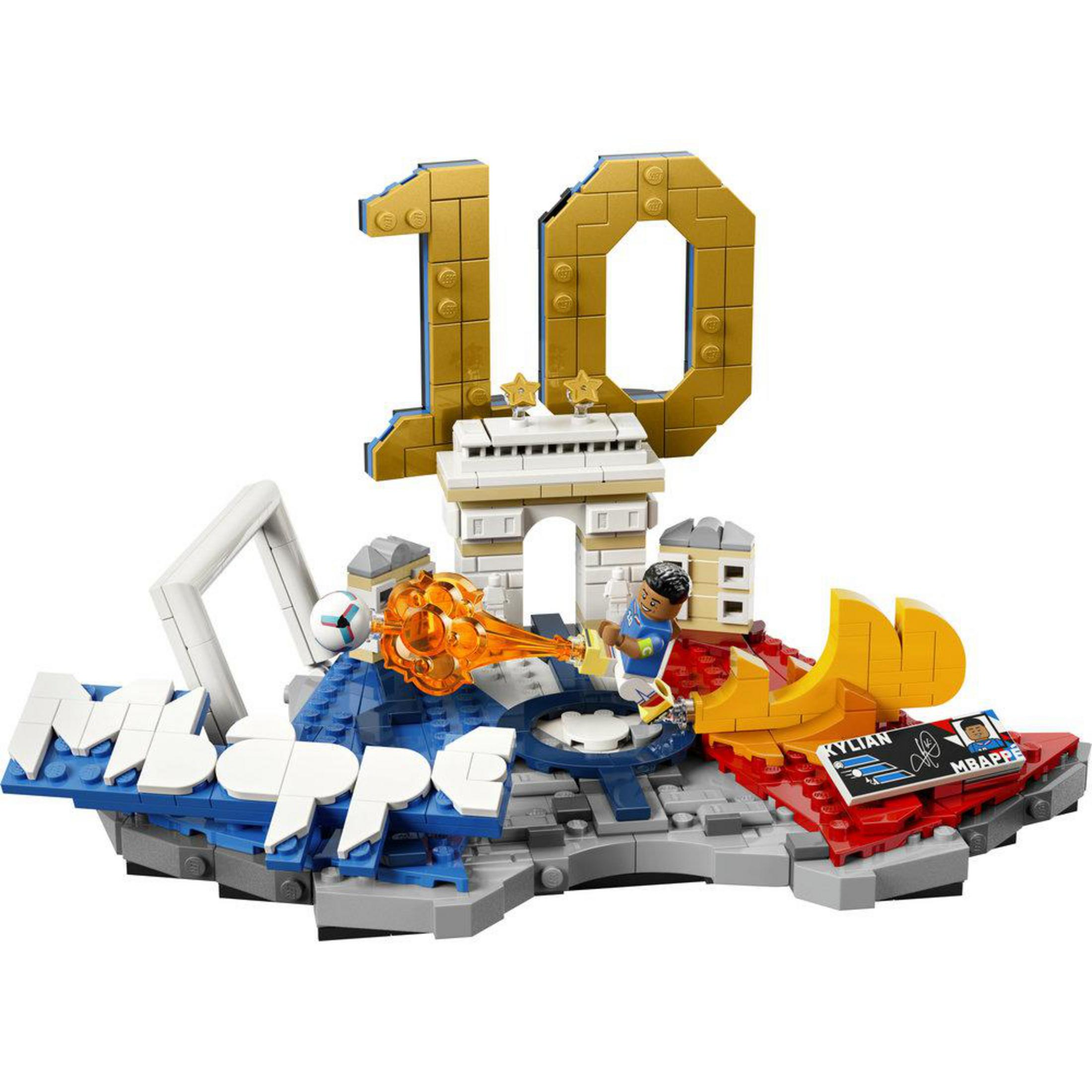 Futbol öğeleri, kale, oyuncu ve 10 rakamını içeren Lego seti.