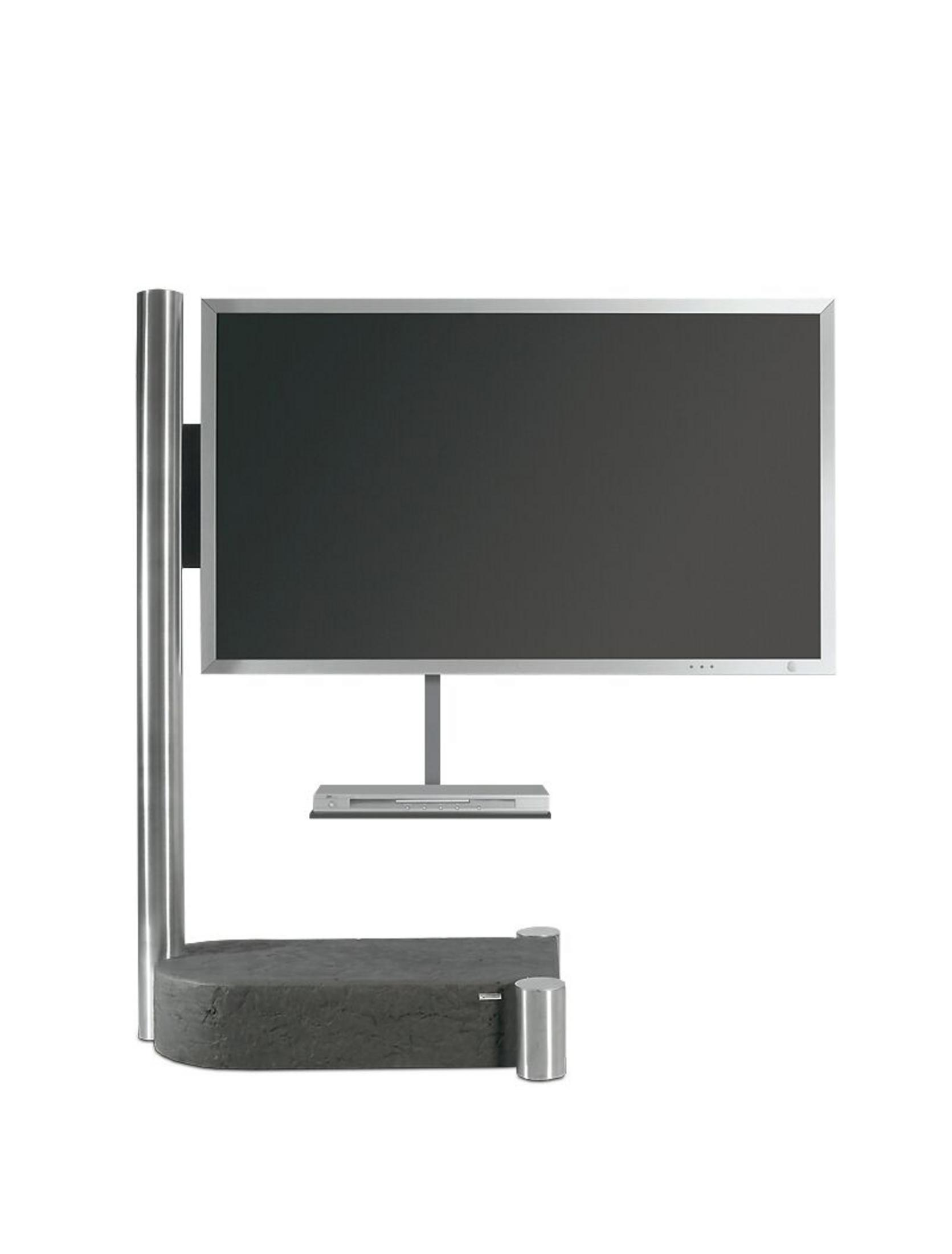 Ein moderner TV-Ständer mit silbernem Mast, grauem Sockel und Flachbildfernseher.