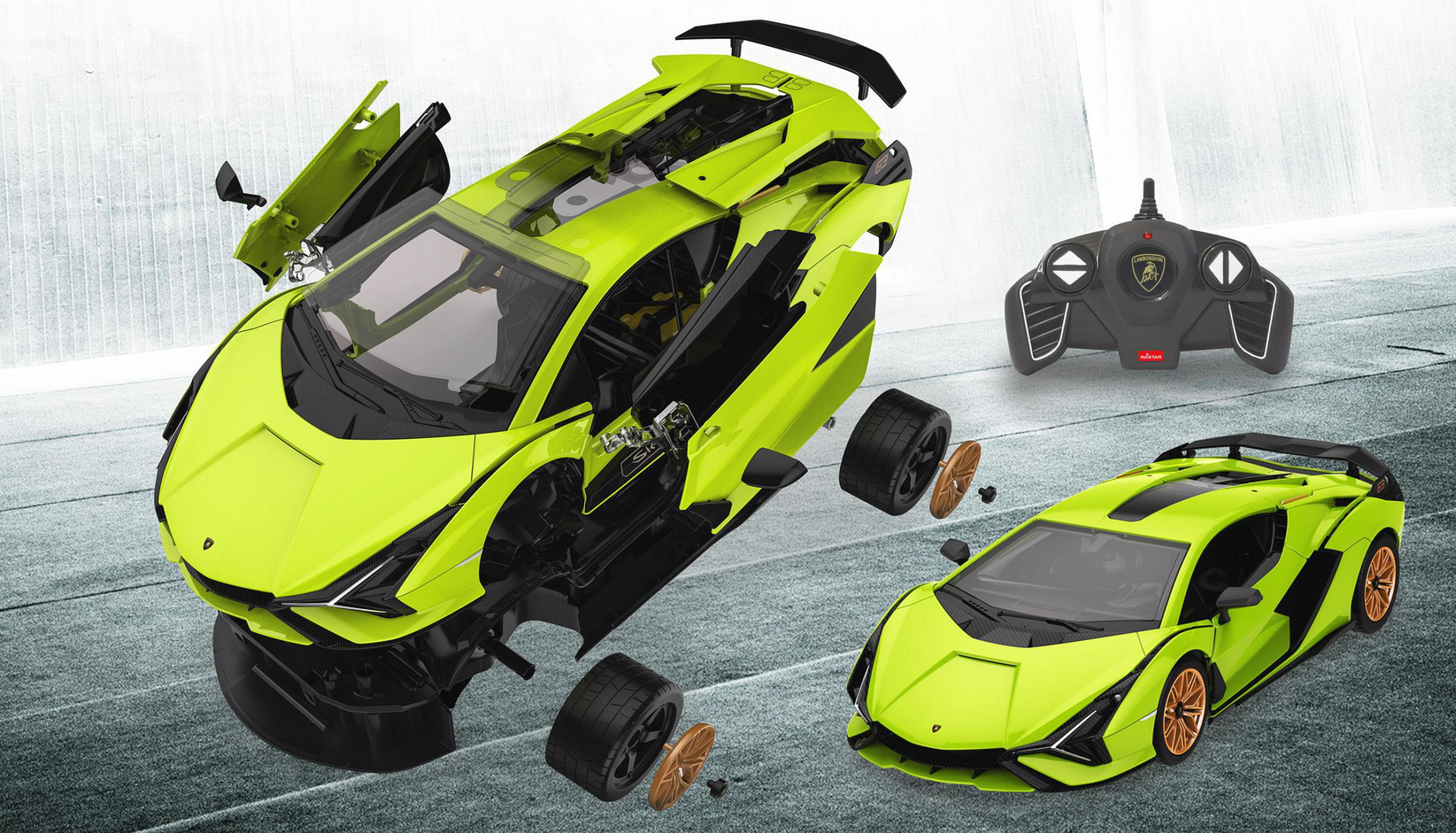 Ein zerlegtes und ein montiertes neongrünes Sportwagenmodell mit Fernbedienung.