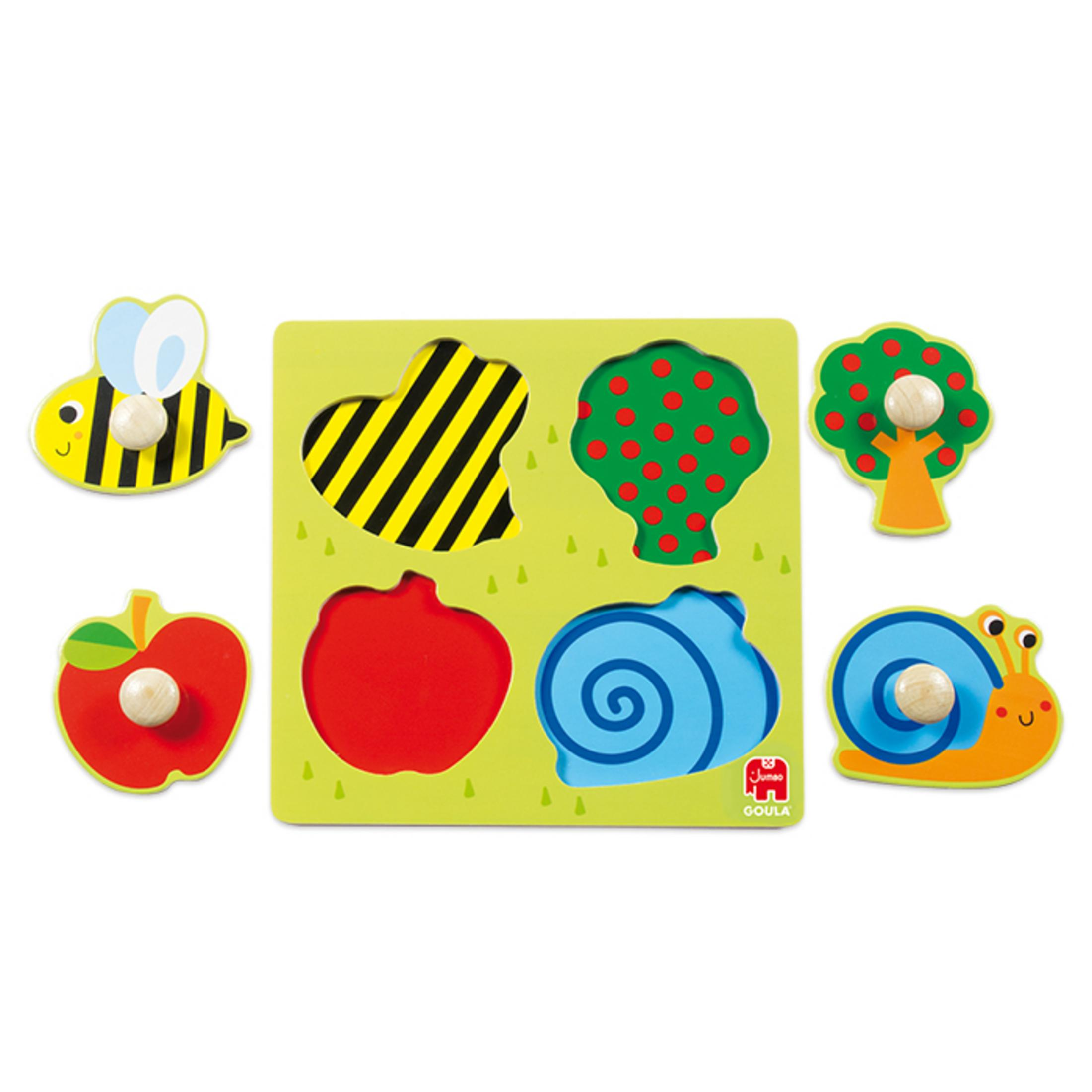 Een kleurrijke houten puzzel met een bij, appel, boom en slak.
