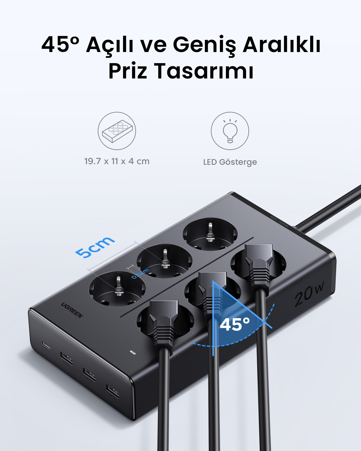 Multipresa nera con 6 prese, 3 porte USB e spine angolate a 45 gradi.