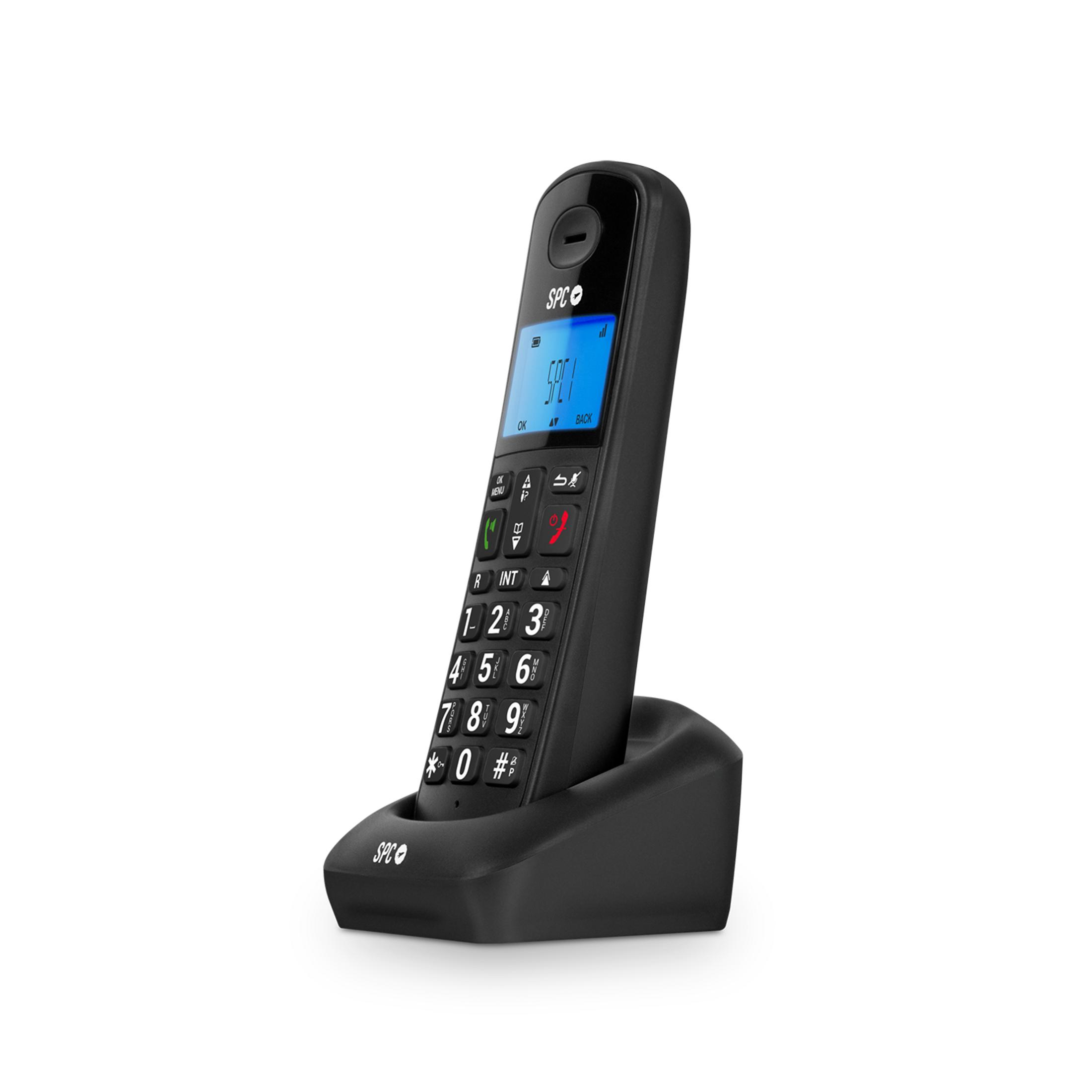 Un telefono cordless nero con base di ricarica. Il telefono ha uno schermo blu e pulsanti grandi.