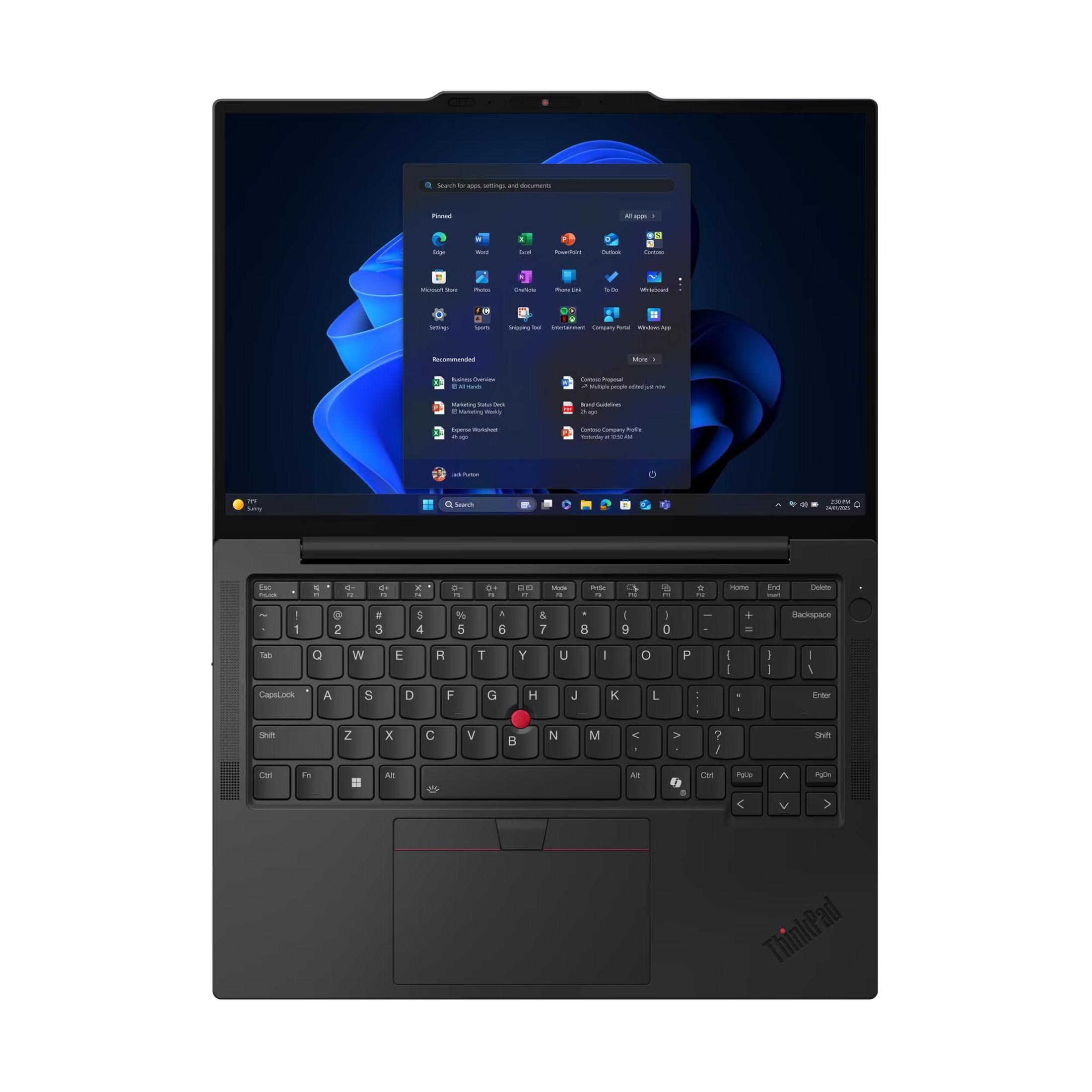 Un laptop nero con menu Start di Windows 11 aperto che visualizza varie app.