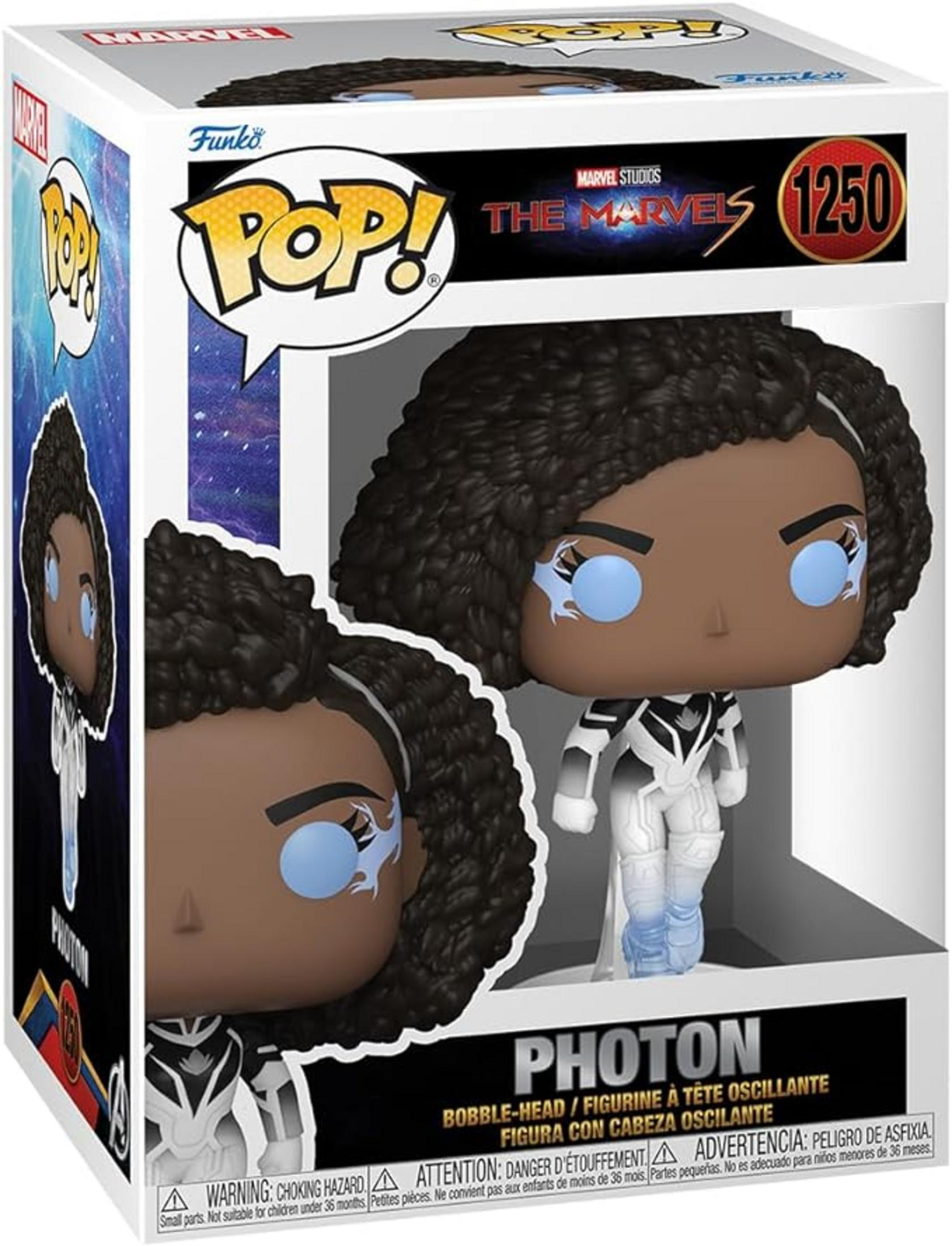 Action figure Funko Pop! Photon da The Marvels, pelle scura, capelli ricci, occhi blu.