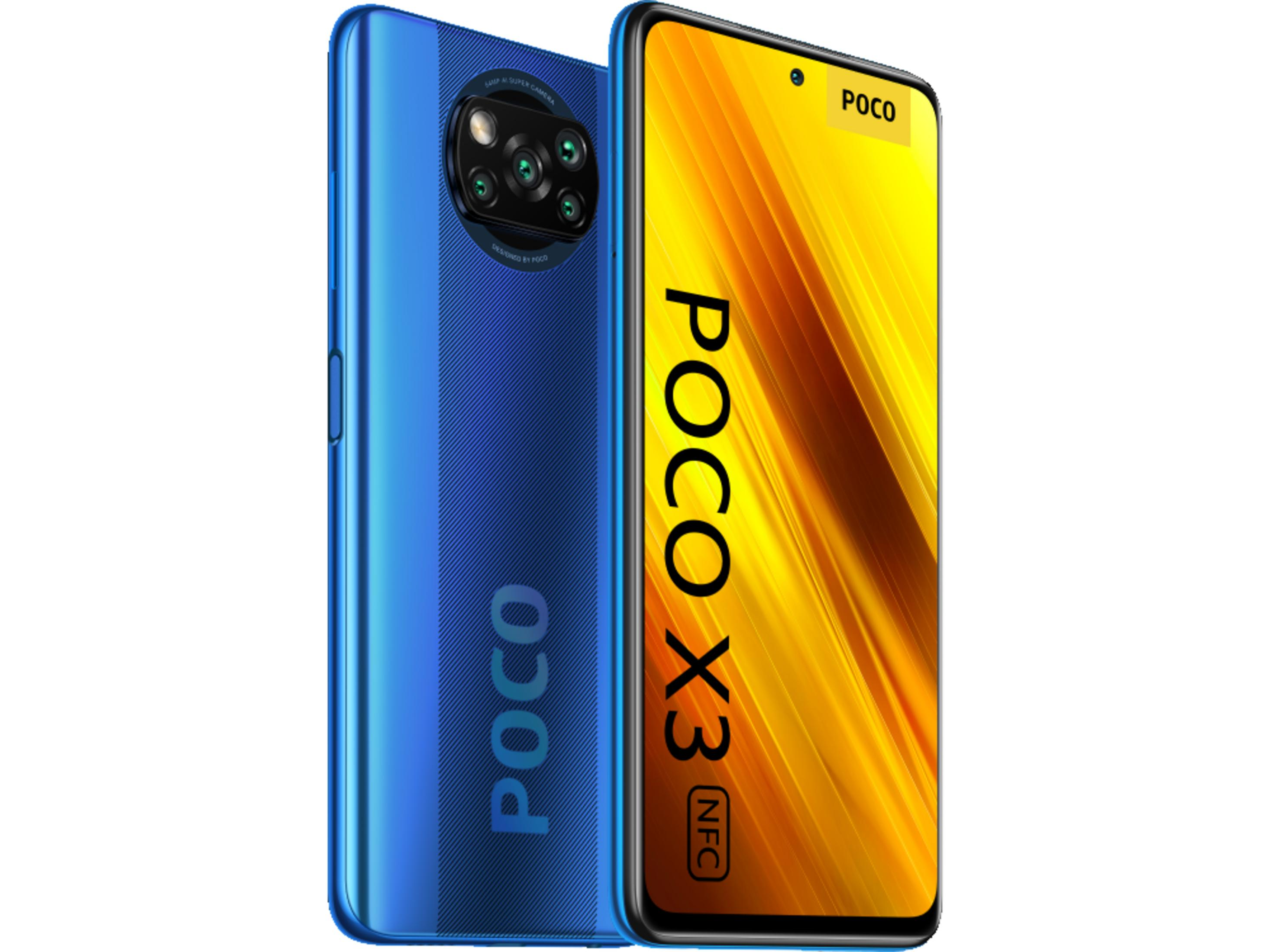 Ein blauer POCO X3 NFC Smartphone mit einem vierfachen Kamera-Setup auf der Rückseite.