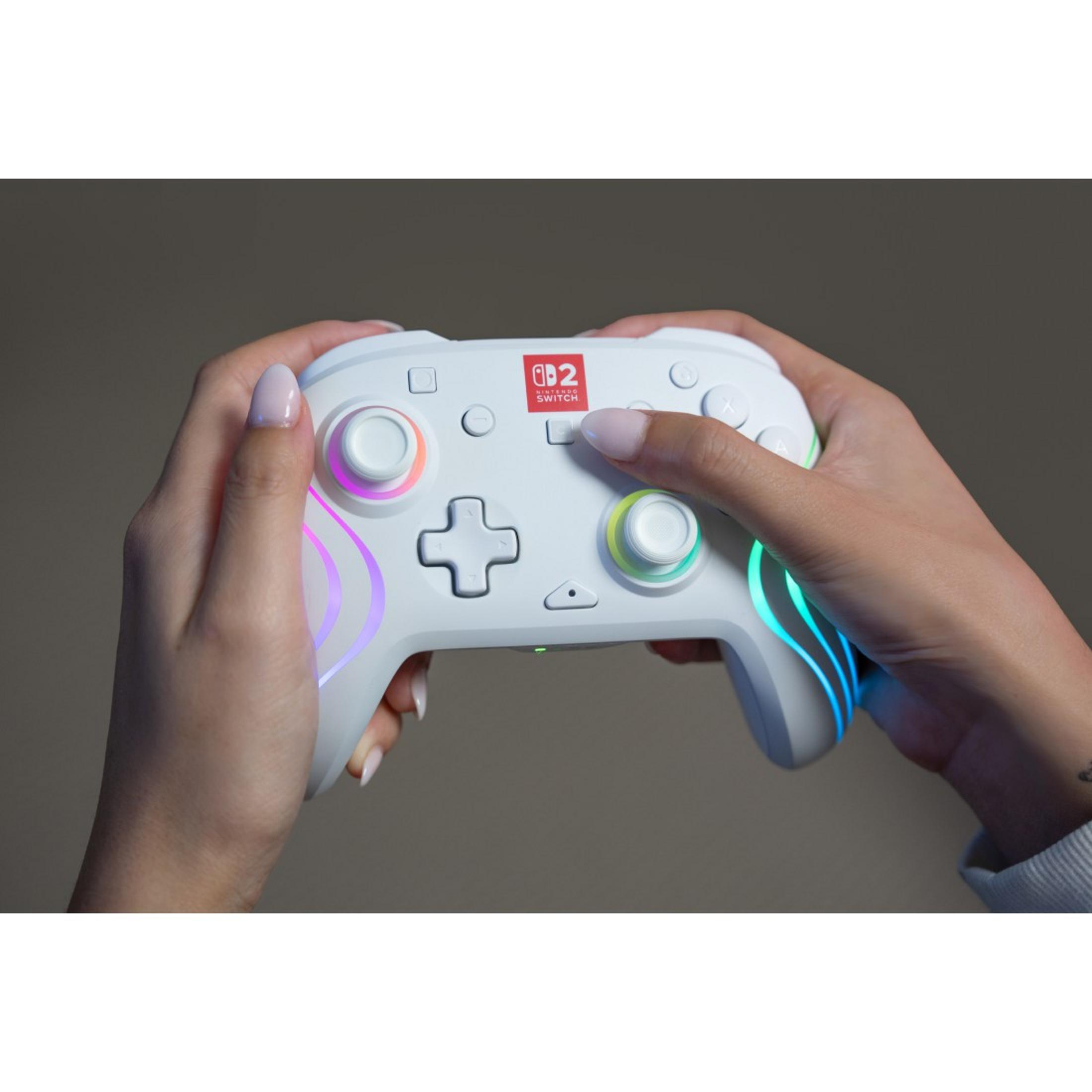 Impugnature bianche del controller con luci colorate e logo Nintendo Switch.