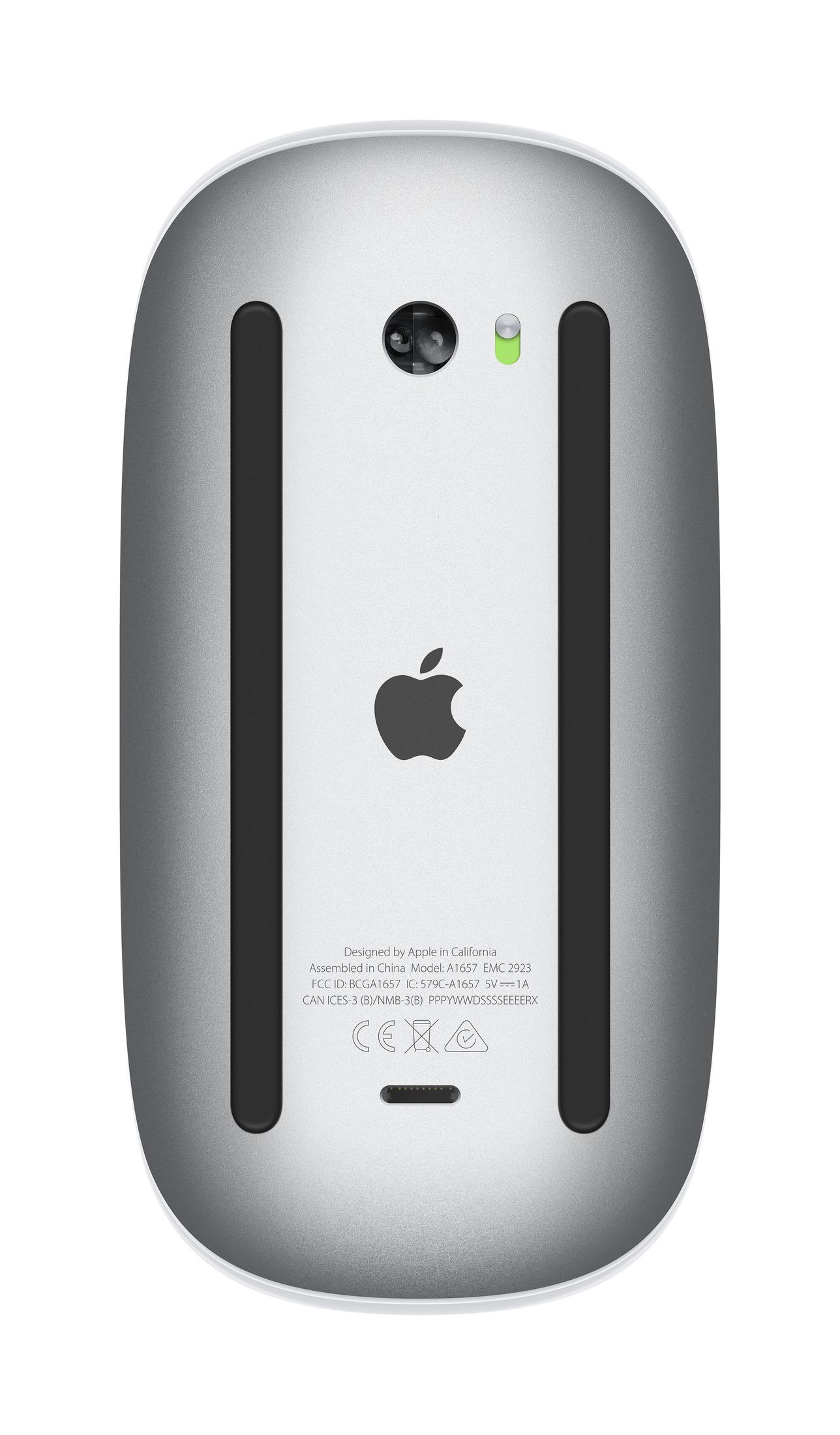 Parte inferiore di un Apple Magic Mouse argentato con logo Apple e informazioni.