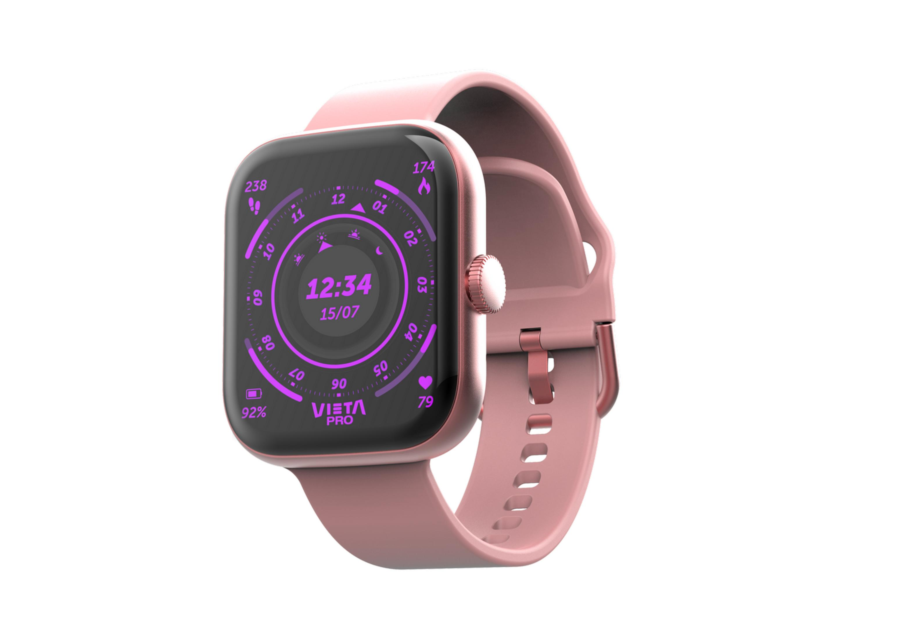 Un reloj inteligente rosa con pantalla digital muestra las 12:34.