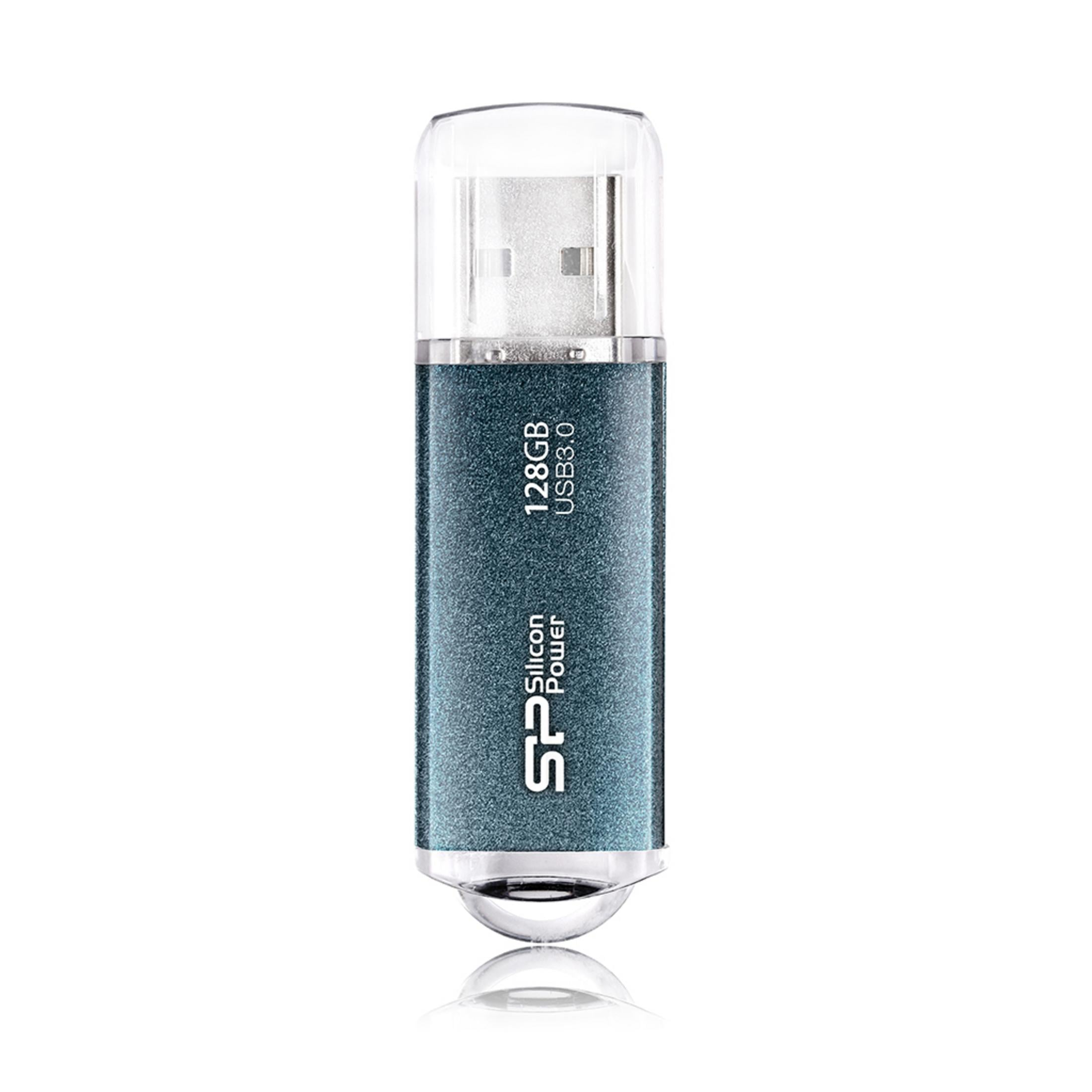 Un'unità flash USB blu scintillante con connettore argentato e cappuccio trasparente.