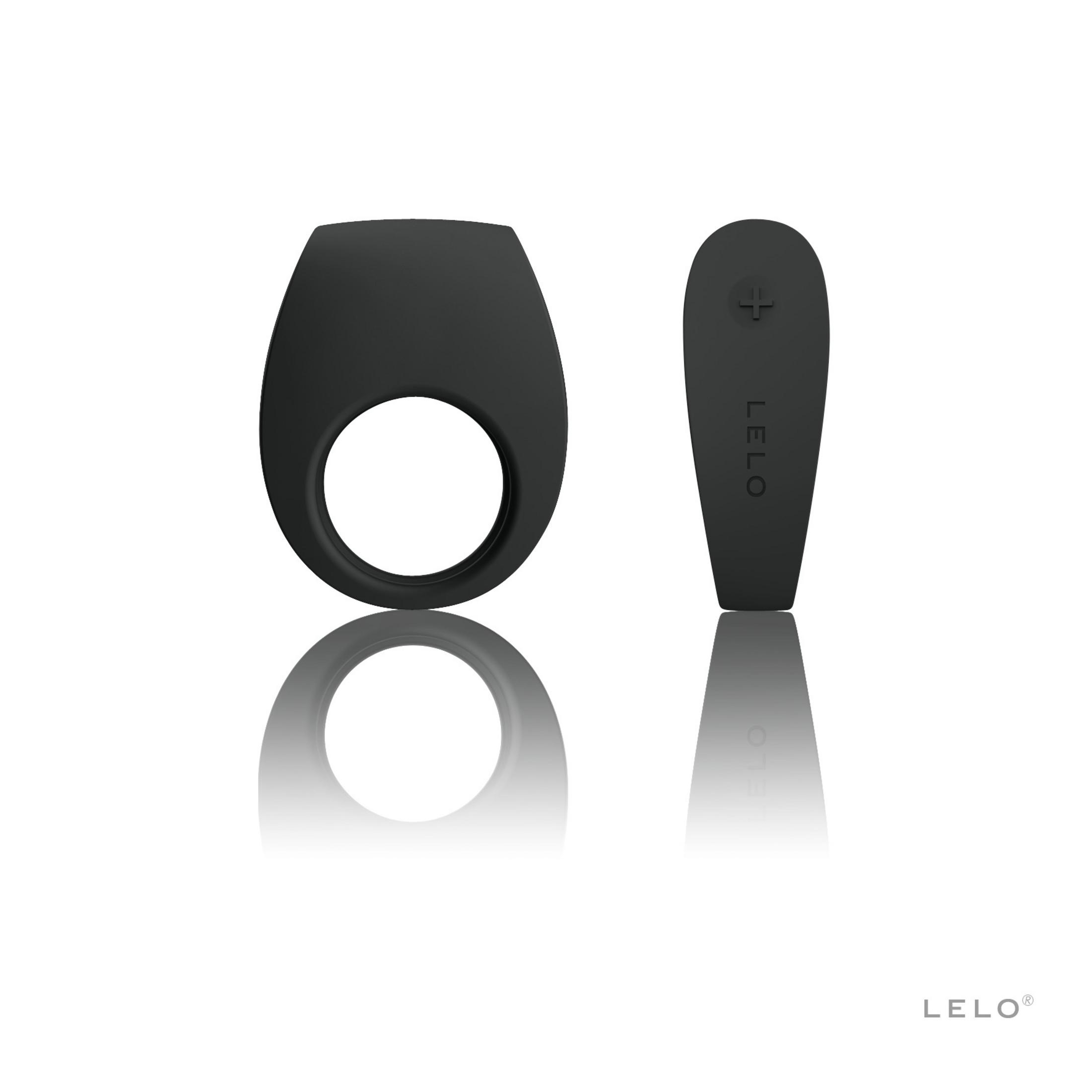 Un anillo LELO negro y una varita LELO negra con botones se muestran sobre fondo blanco.
