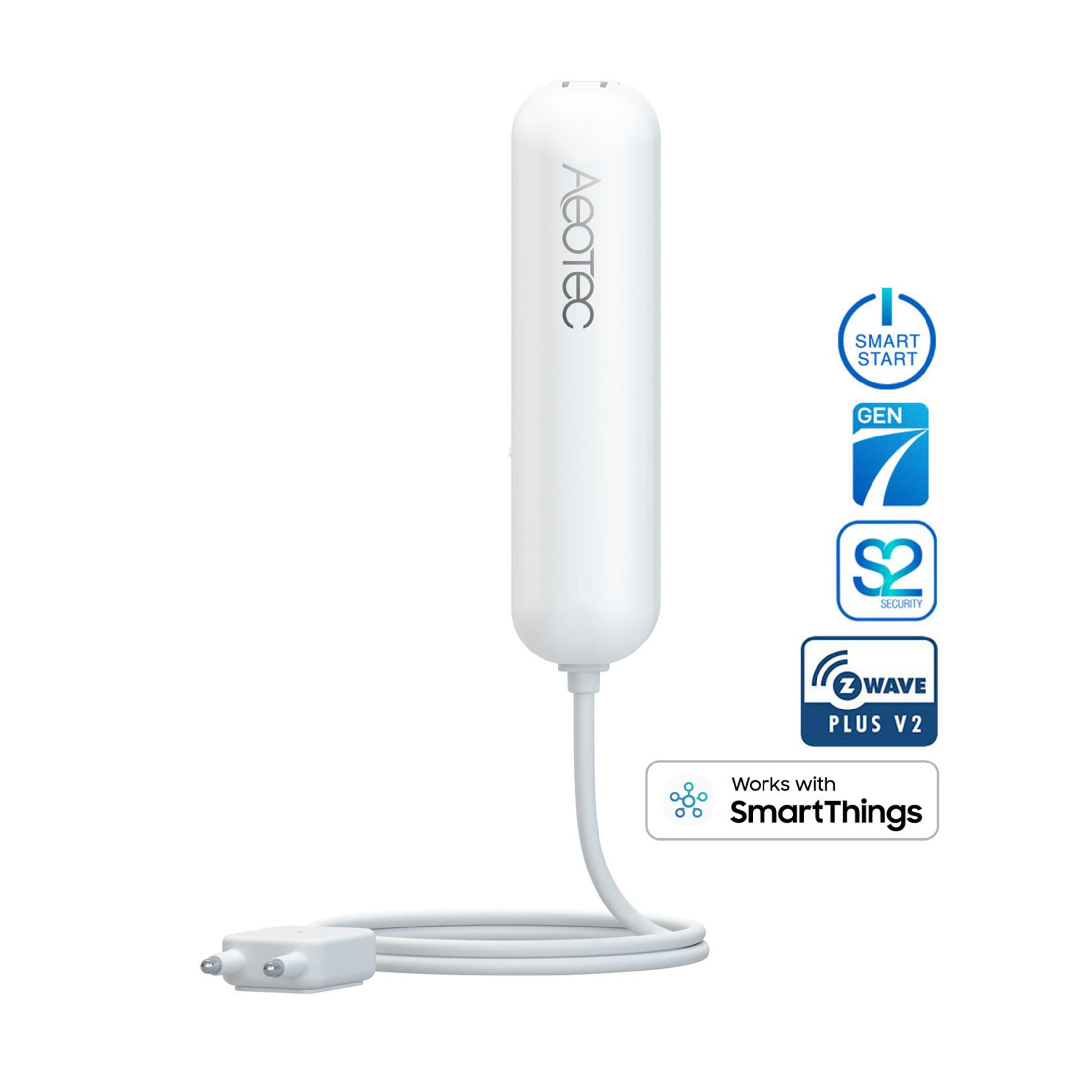 Ein weißer Aeotec Smart Home Hub mit Kabel und Stecker.