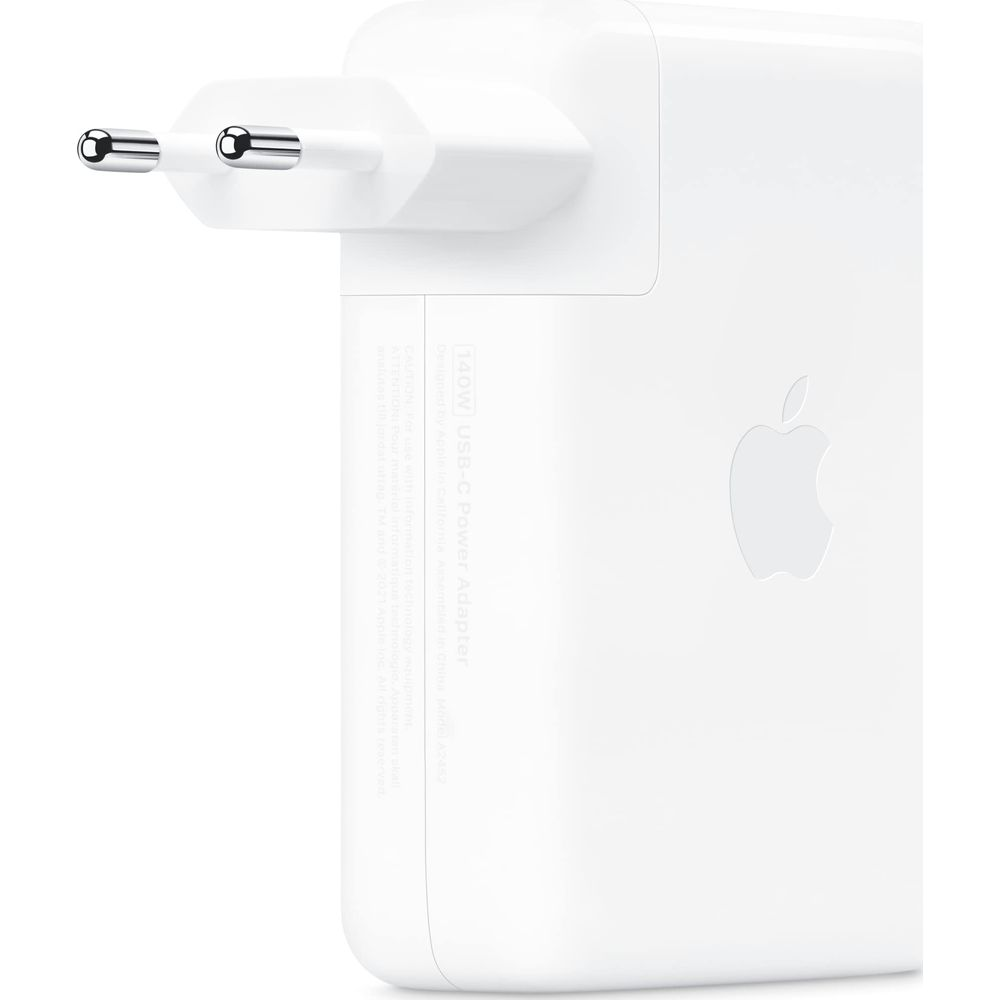 Adattatore di alimentazione USB-C bianco da 140W con pin europei e logo Apple.