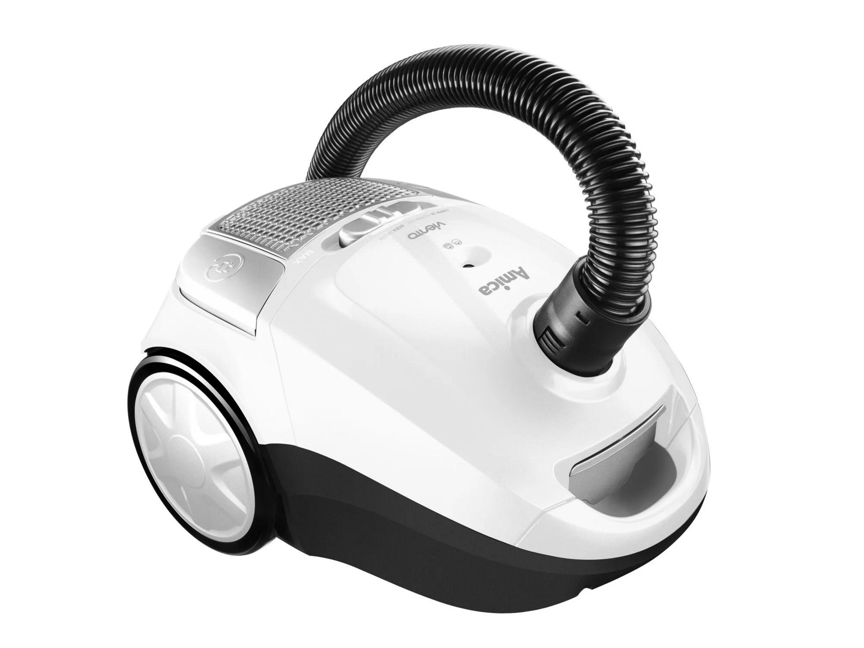 Un aspirapolvere bianco con tubo nero e ruote su sfondo bianco.