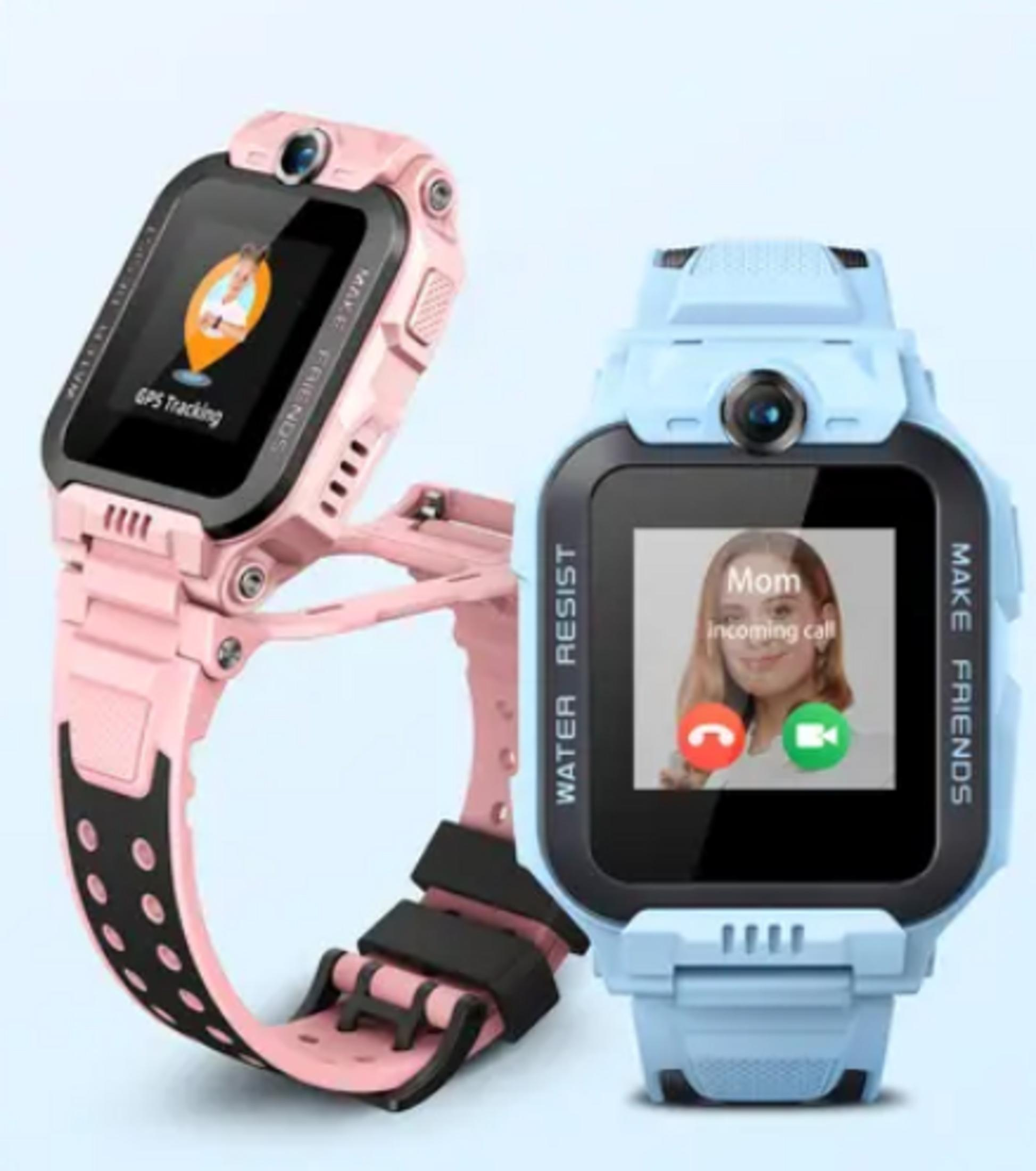 Zwei Kinder-Smartwatches: eine pinke mit GPS-Symbol und eine blaue mit eingehendem Anruf.