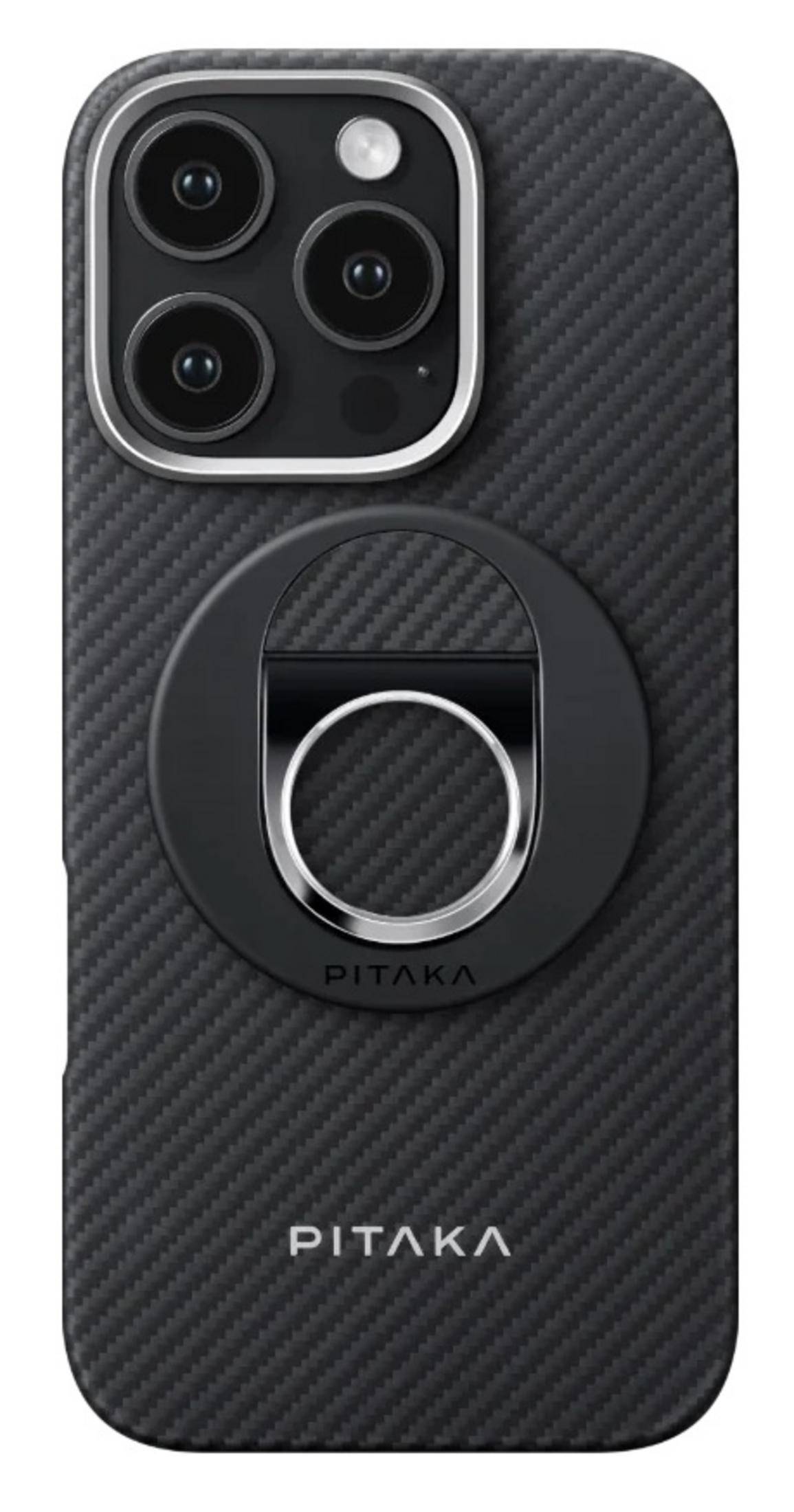 Funda negra con patrón de carbono, cámara triple y soporte de anillo.