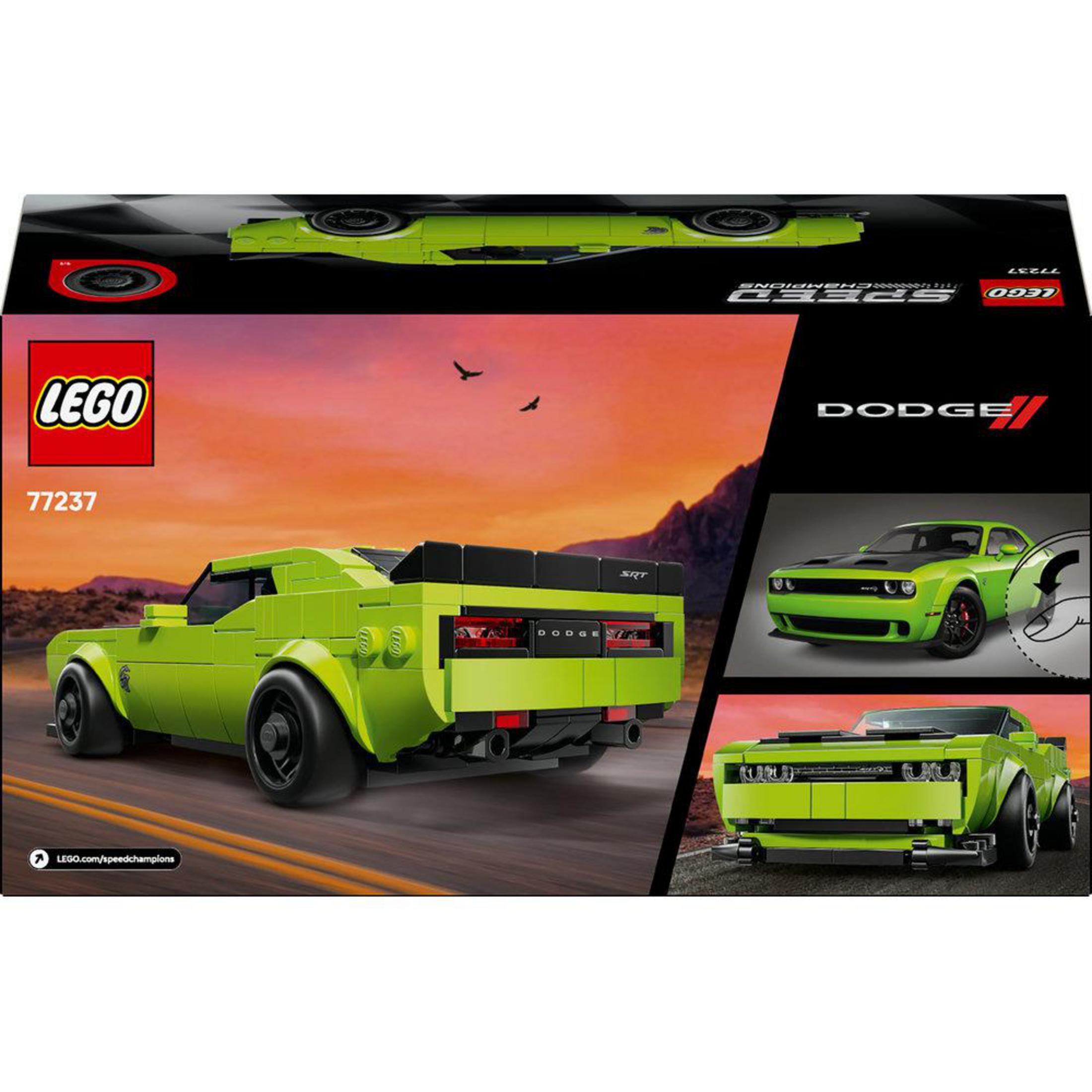 Zielony Dodge Challenger Lego na drodze o zachodzie słońca. Grafika pudełka.