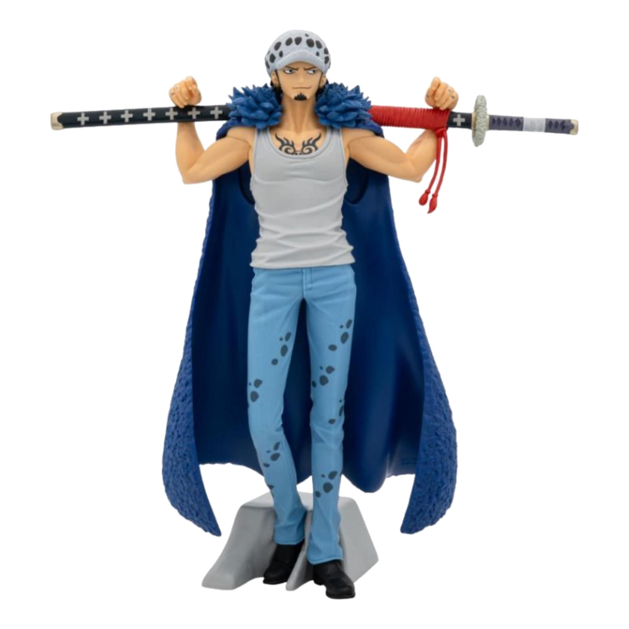 Una figura di uomo con cappello bianco, cappotto blu e spada sulla schiena.