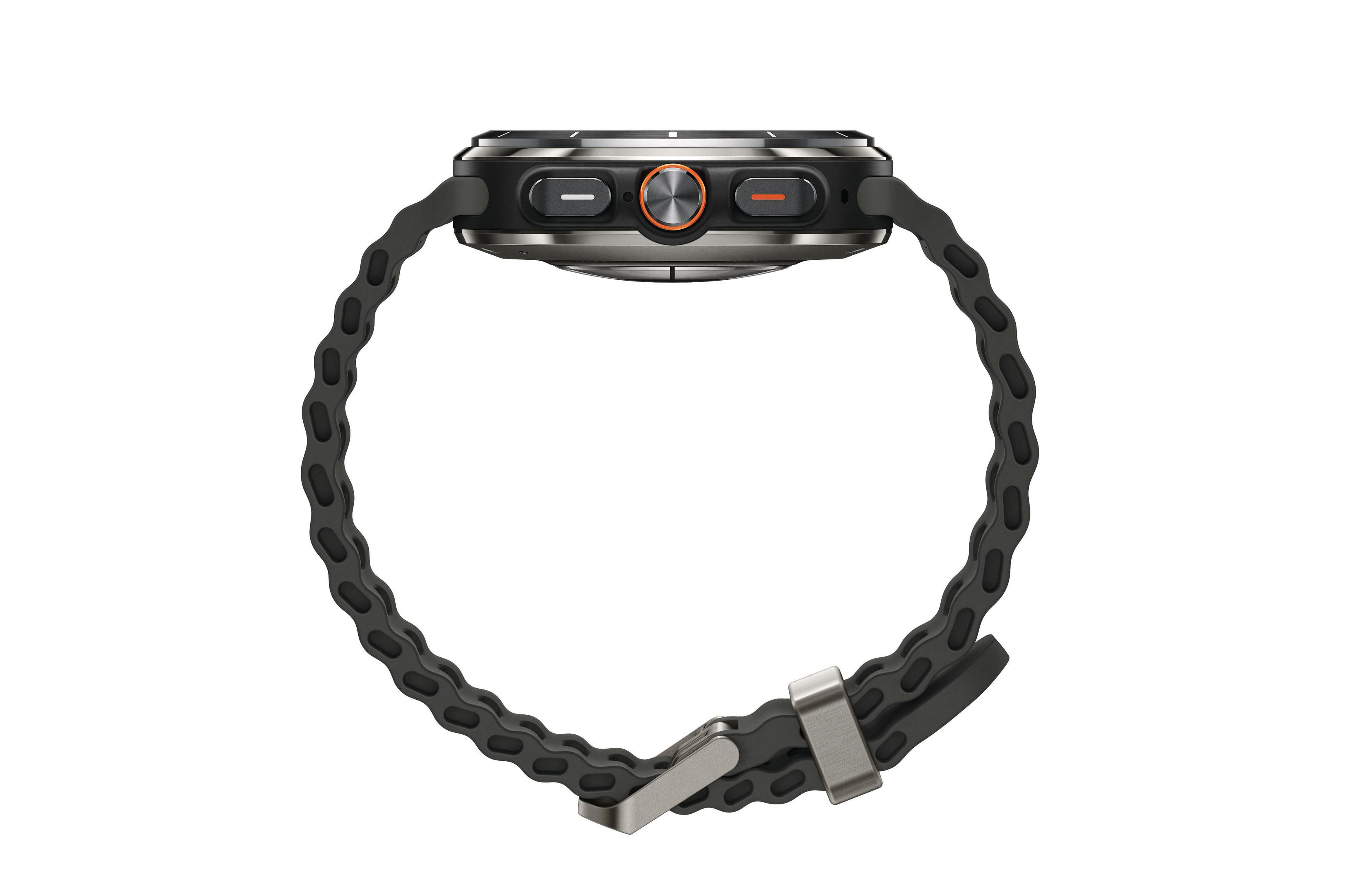 Uno smartwatch grigio con cinturino nero su sfondo bianco.