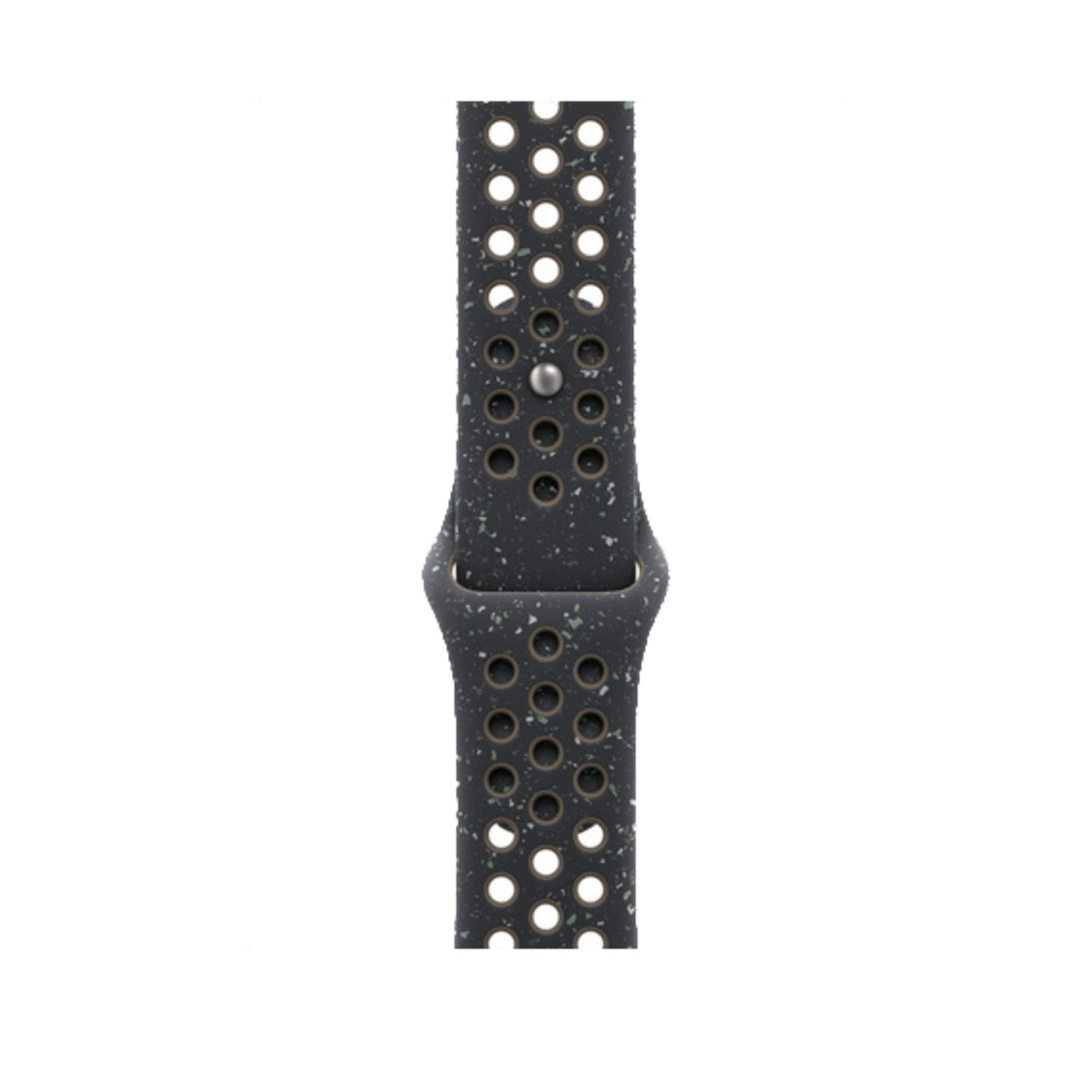Dunkelgraues Armband mit Perforationen und grünen Sprenkeln.