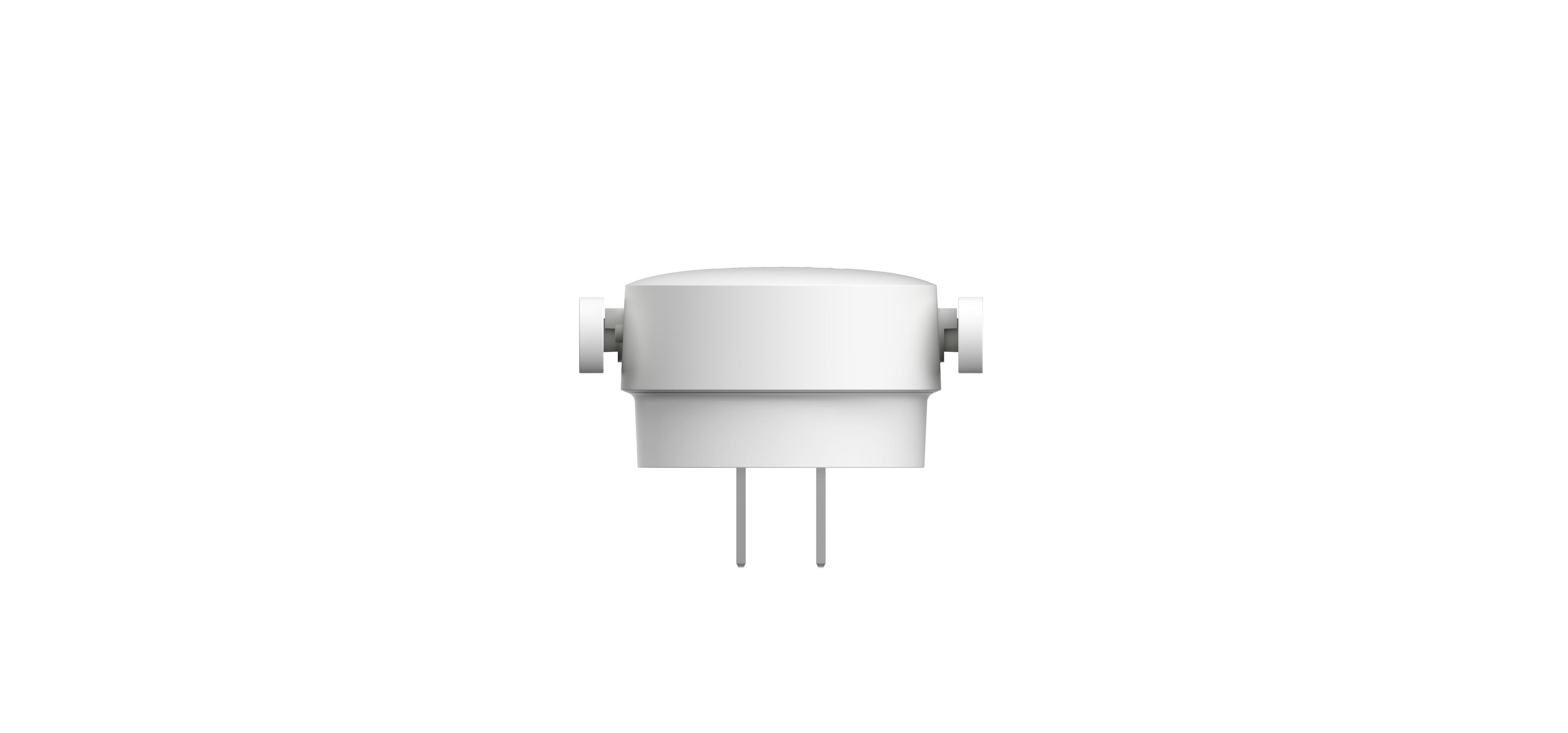 Ein weißer Stecker mit zwei Pins und seitlichen Flügeln auf weißem Hintergrund.