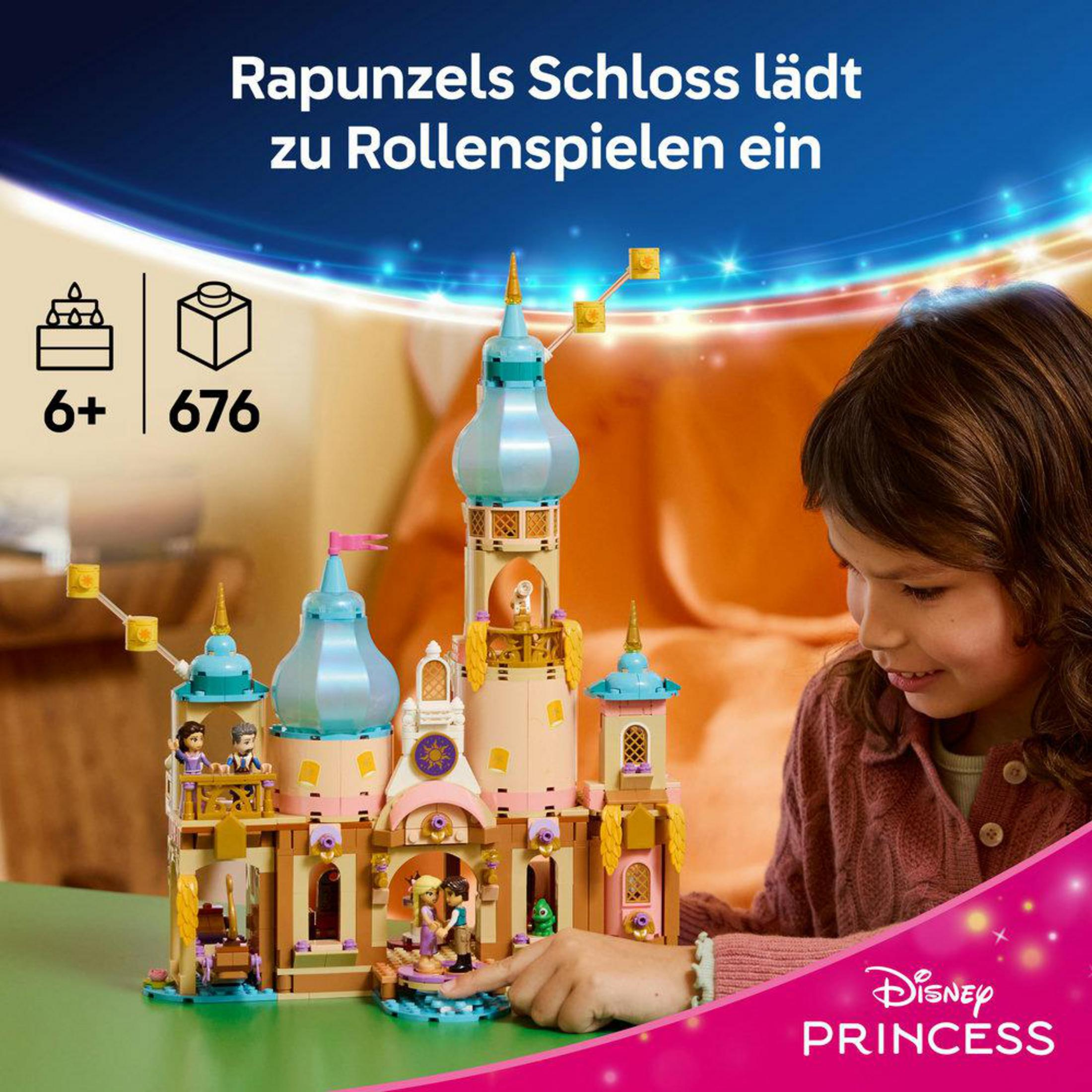 Dziewczynka bawi się kolorowym zamkiem Lego. Wiek 6+, 676 elementów.
