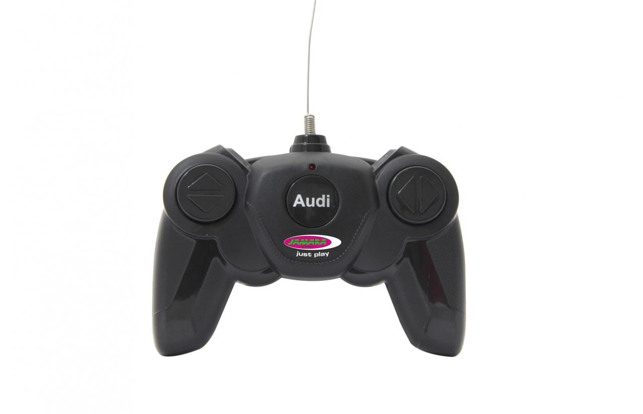 Controlador RC Audi negro con antena y joysticks.
