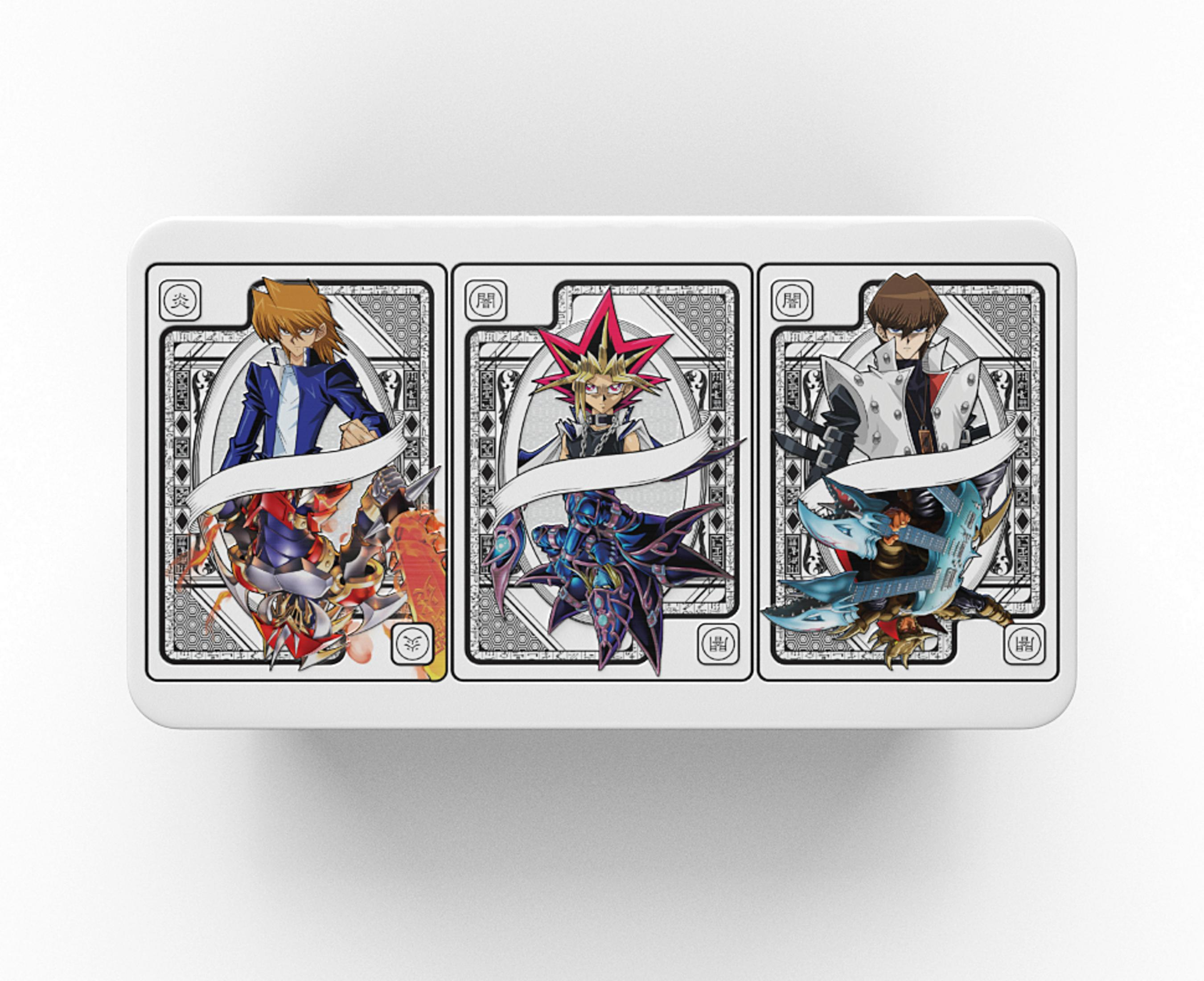 Drei Yu-Gi-Oh-Karten mit Charakteren und Monstern auf weißem Hintergrund.