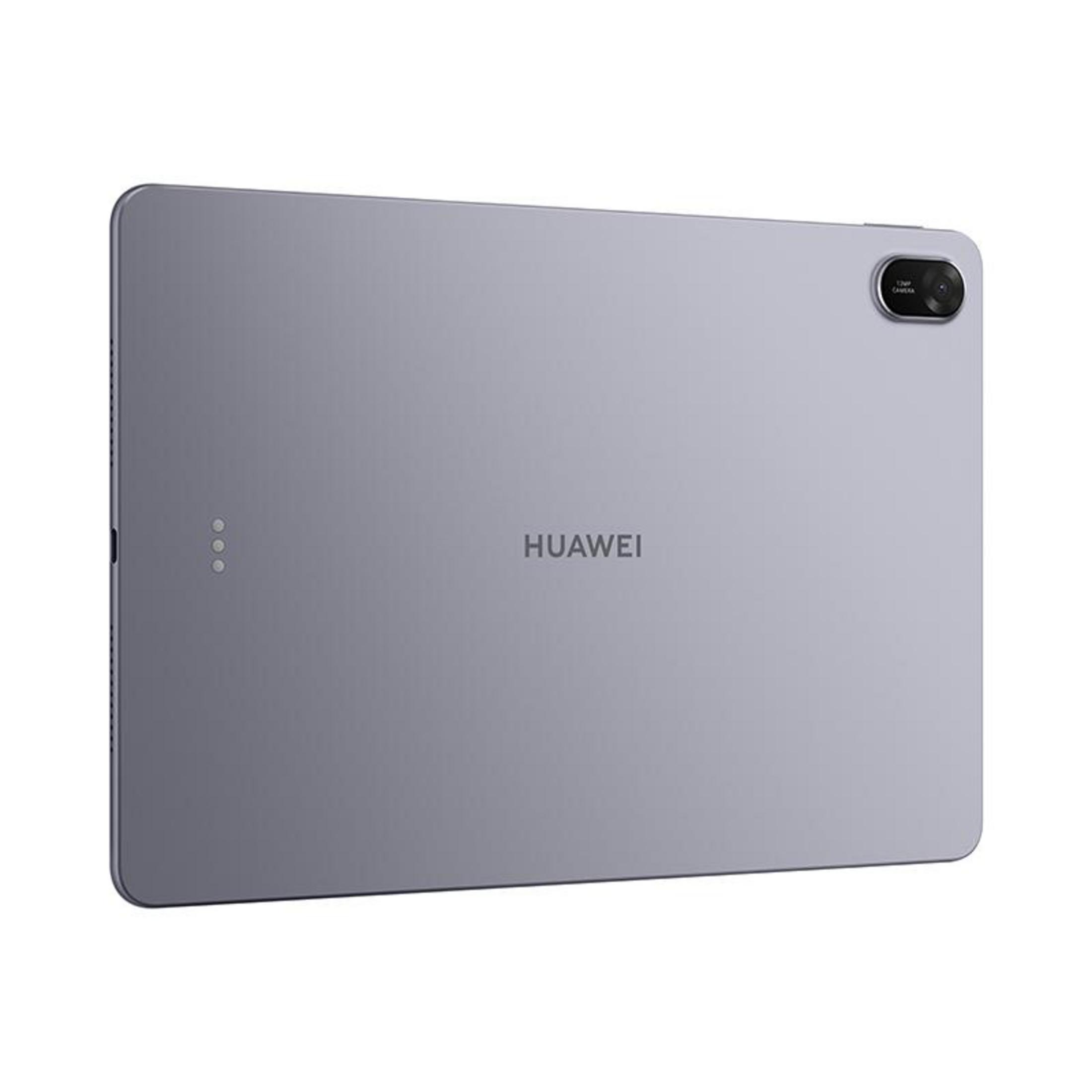 Rückseite eines grauen Huawei-Tablets mit Kamera und Ladekontakten.