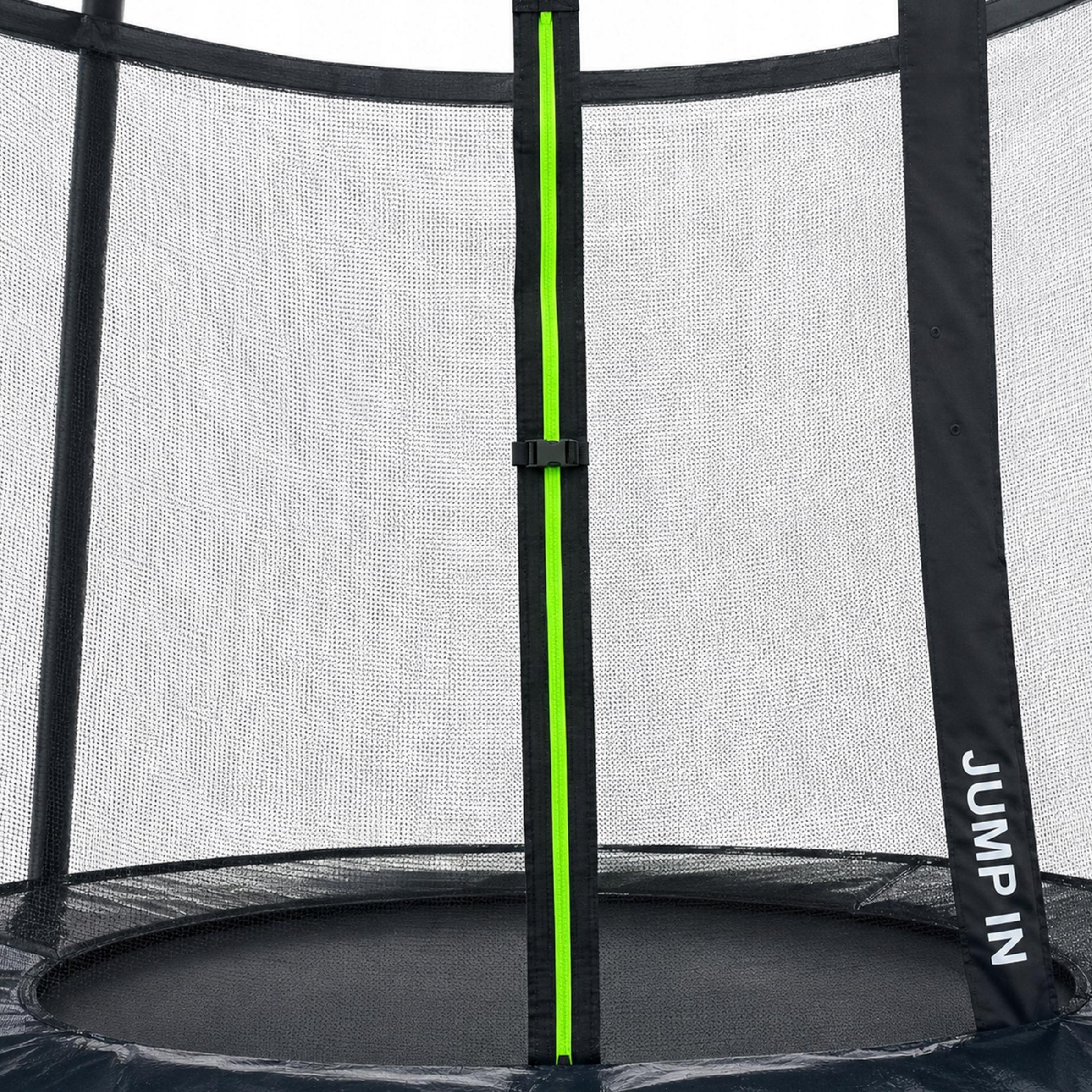 Siatka zabezpieczająca trampoliny z czarnym słupkiem i neonowo-zielonym wzmocnieniem.