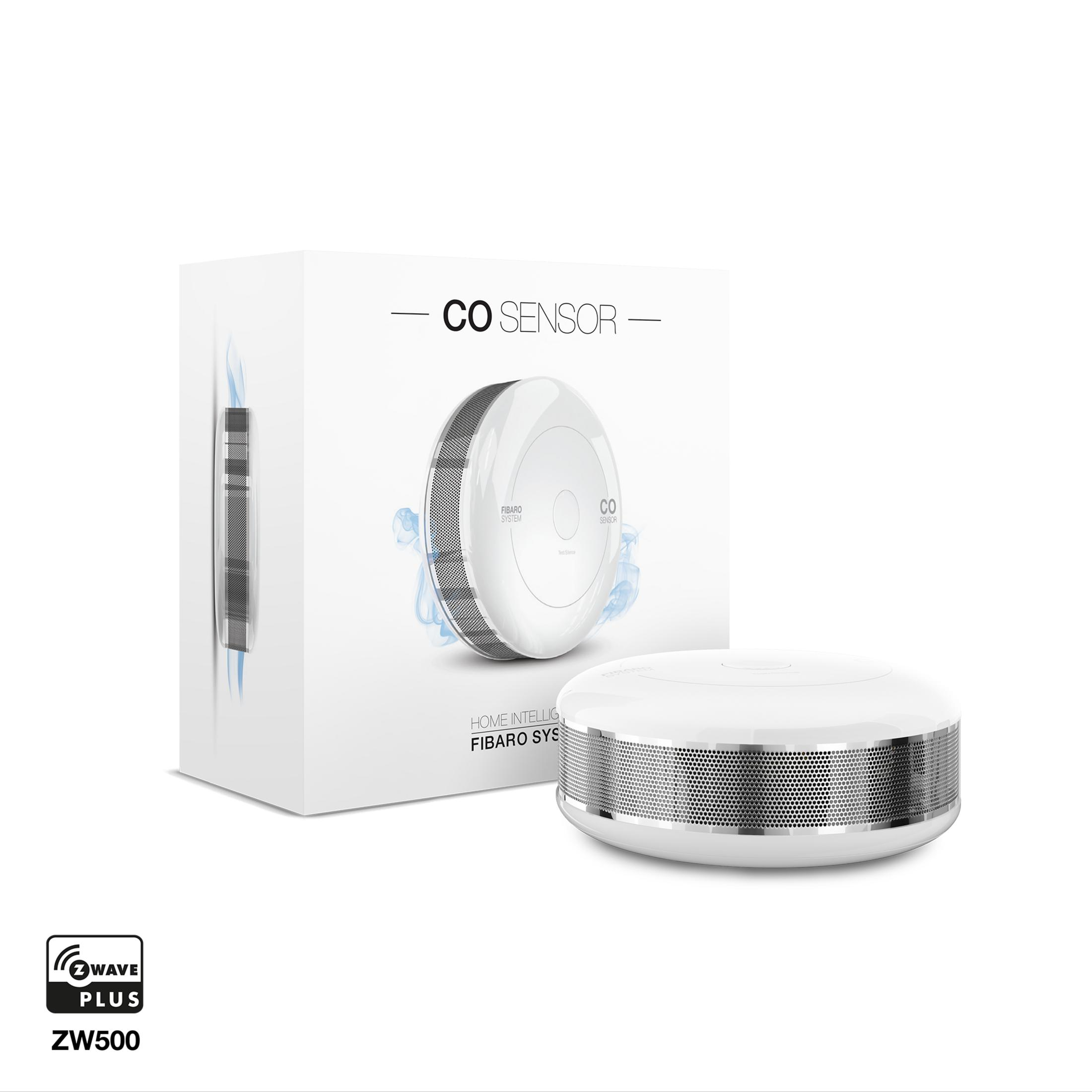 Un sensor de CO blanco de Fibaro con su caja y logo Z-Wave Plus.