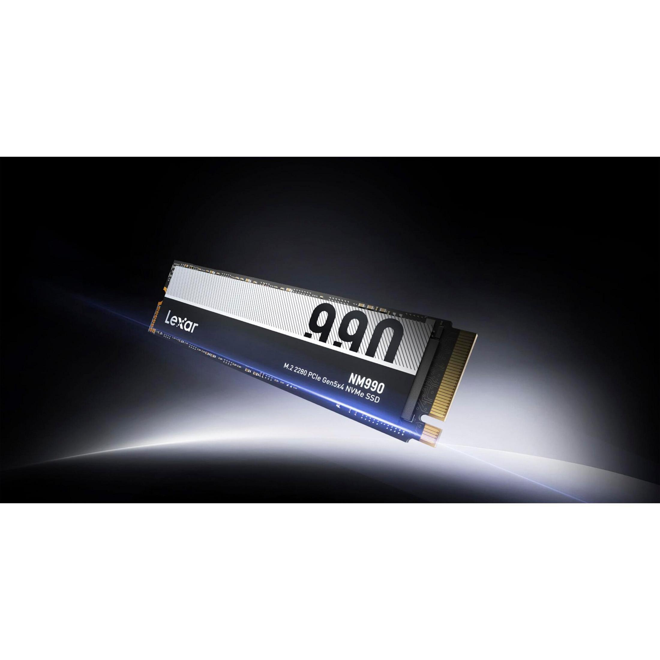 Un SSD Lexar NM990 M.2 2280 PCIe Gen5x4 NVMe su sfondo scuro.